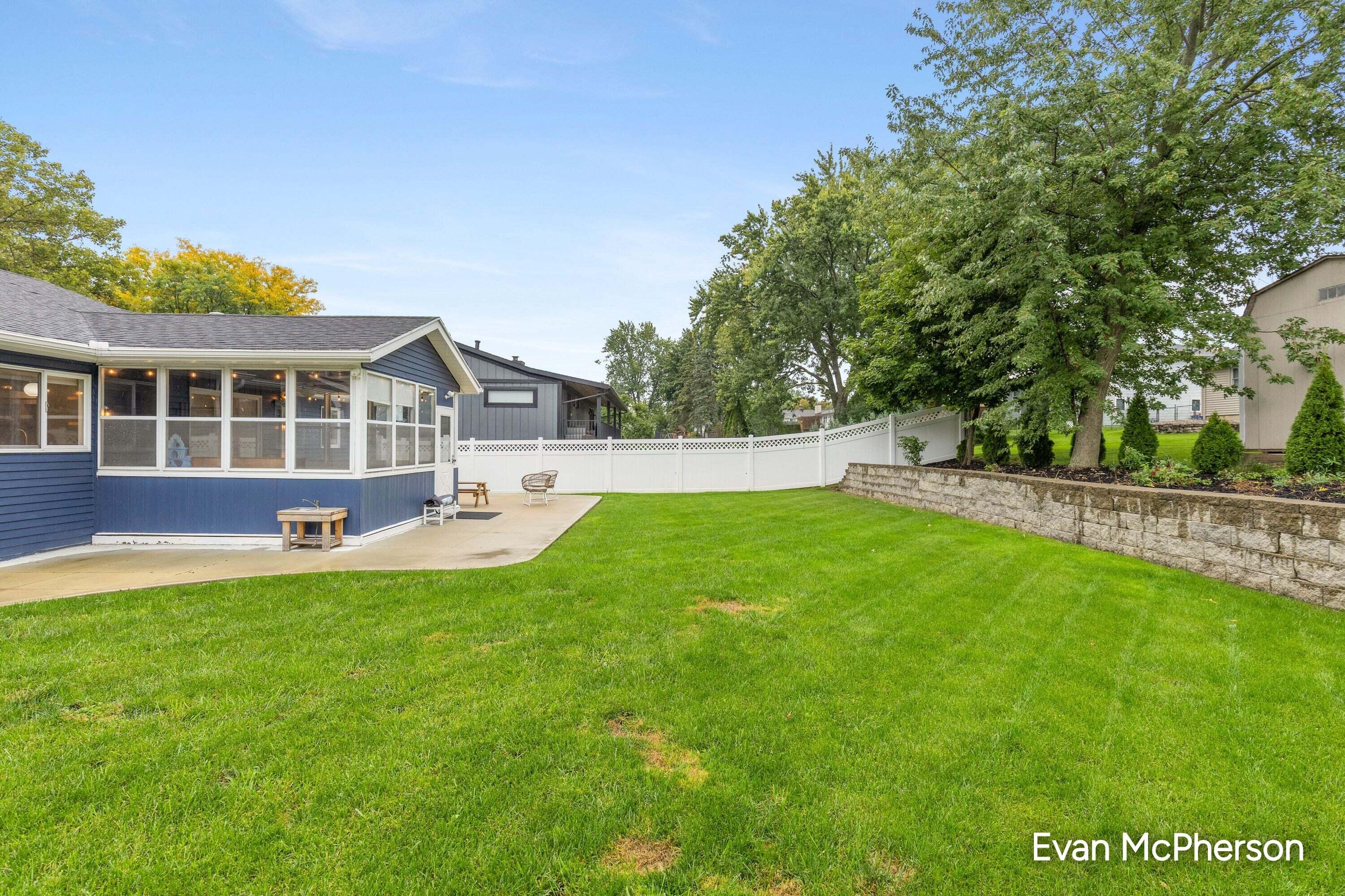 1805 Edgewood Avenue SE Grand Rapids MI 49506