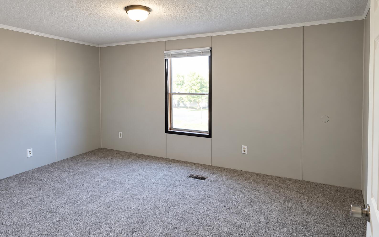 1481 Kenora Street Norton Shores MI 49444
