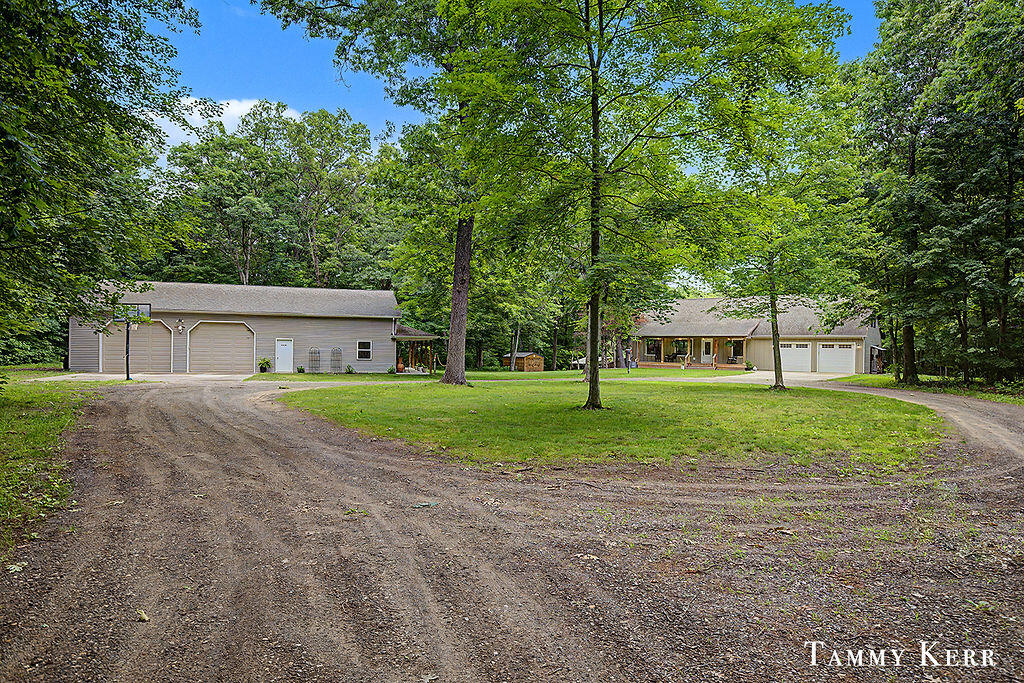 2535 52nd Street Fennville MI 49408