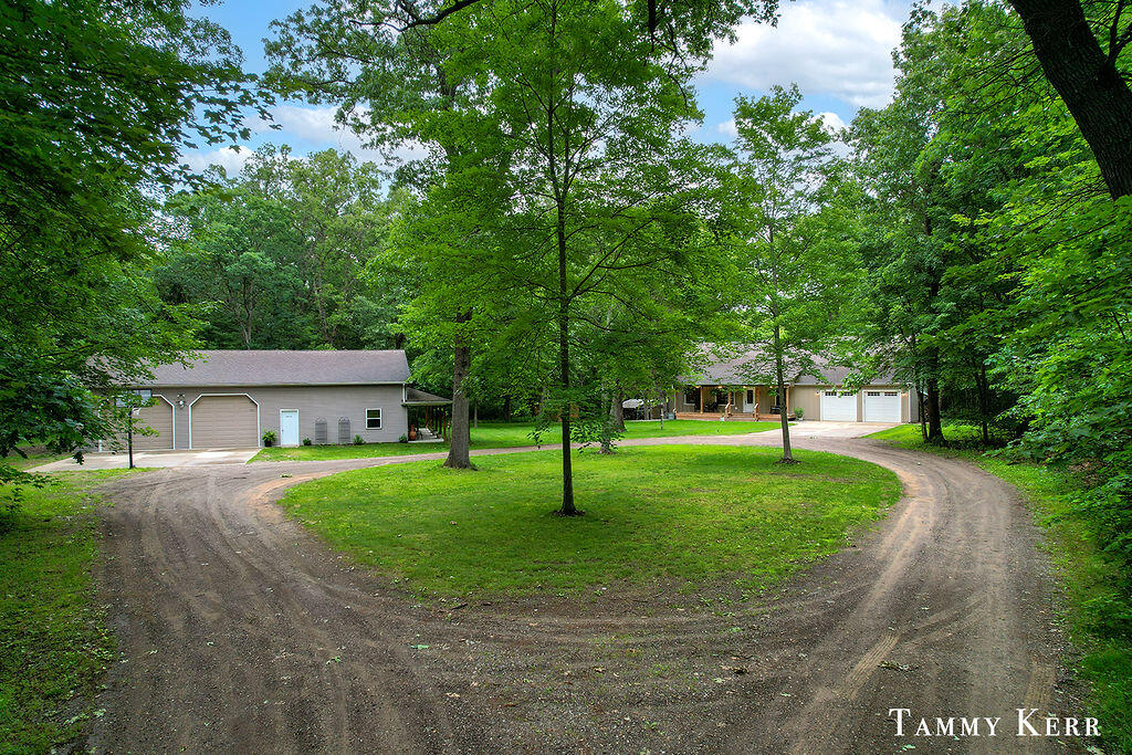 2535 52nd Street Fennville MI 49408