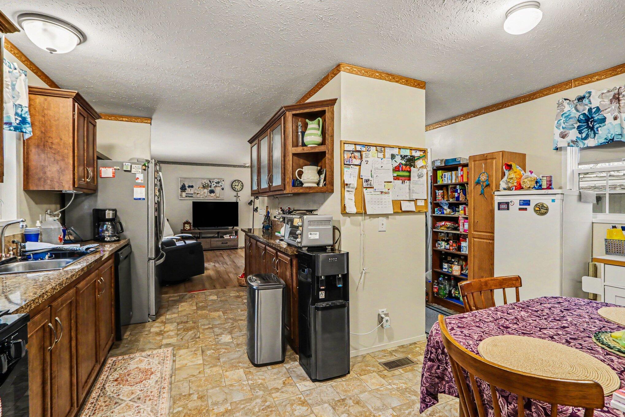 6446 Queens Way Kalamazoo MI 49009