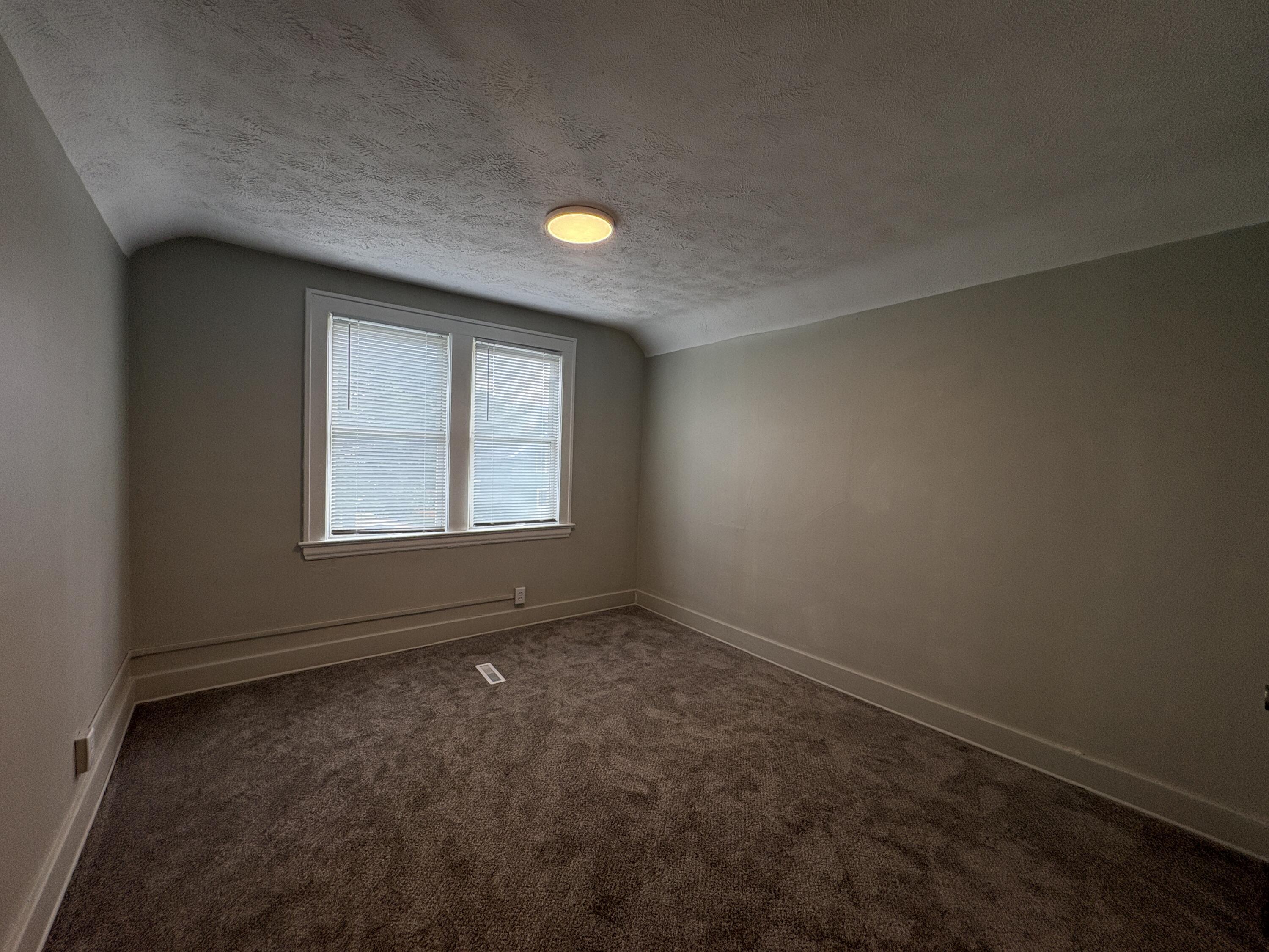 1025 Hamilton Avenue NW Grand Rapids MI 49504