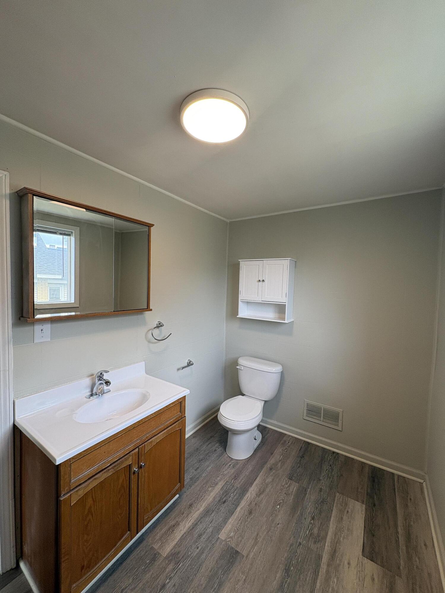 1025 Hamilton Avenue NW Grand Rapids MI 49504