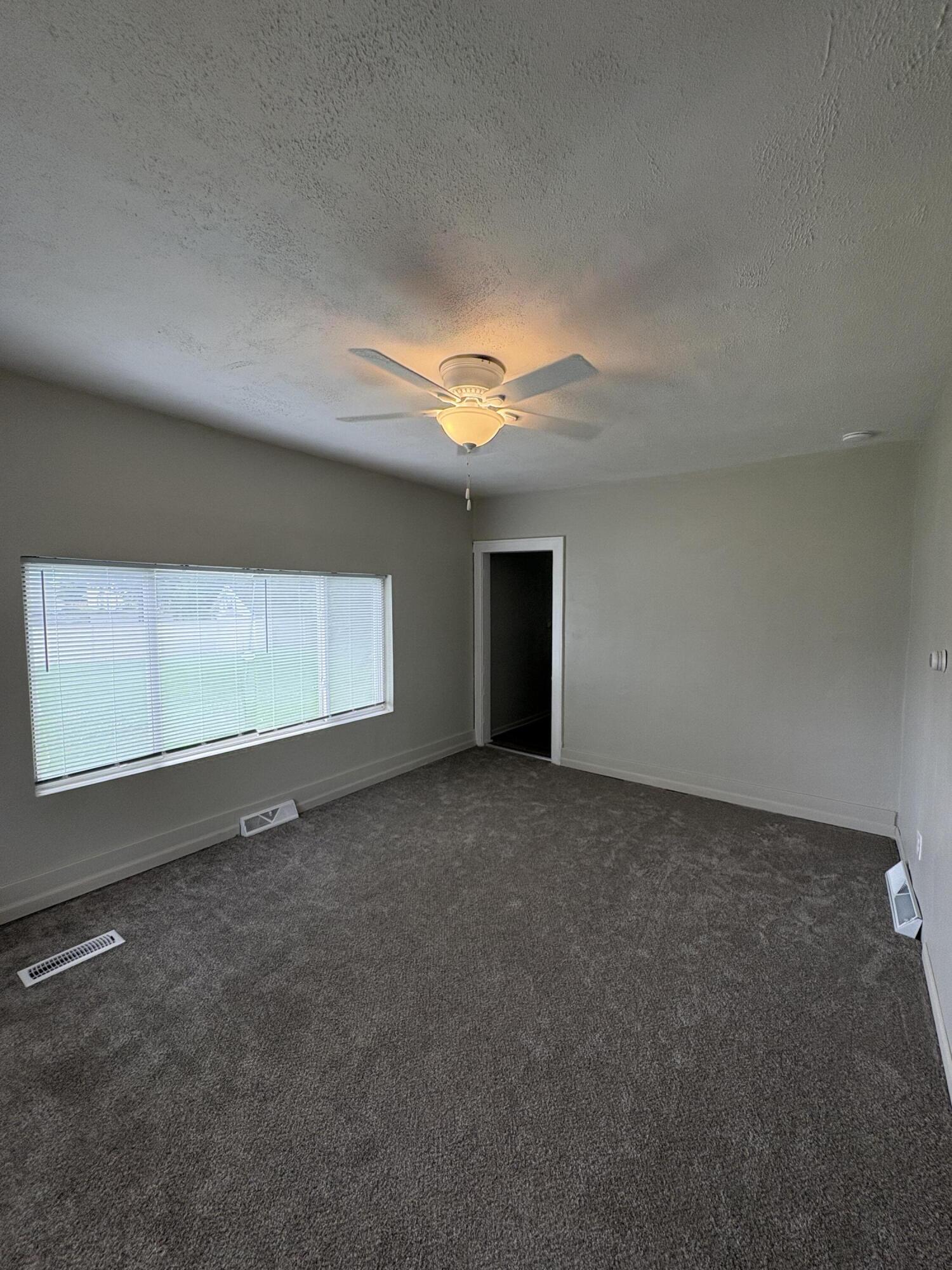 1025 Hamilton Avenue NW Grand Rapids MI 49504