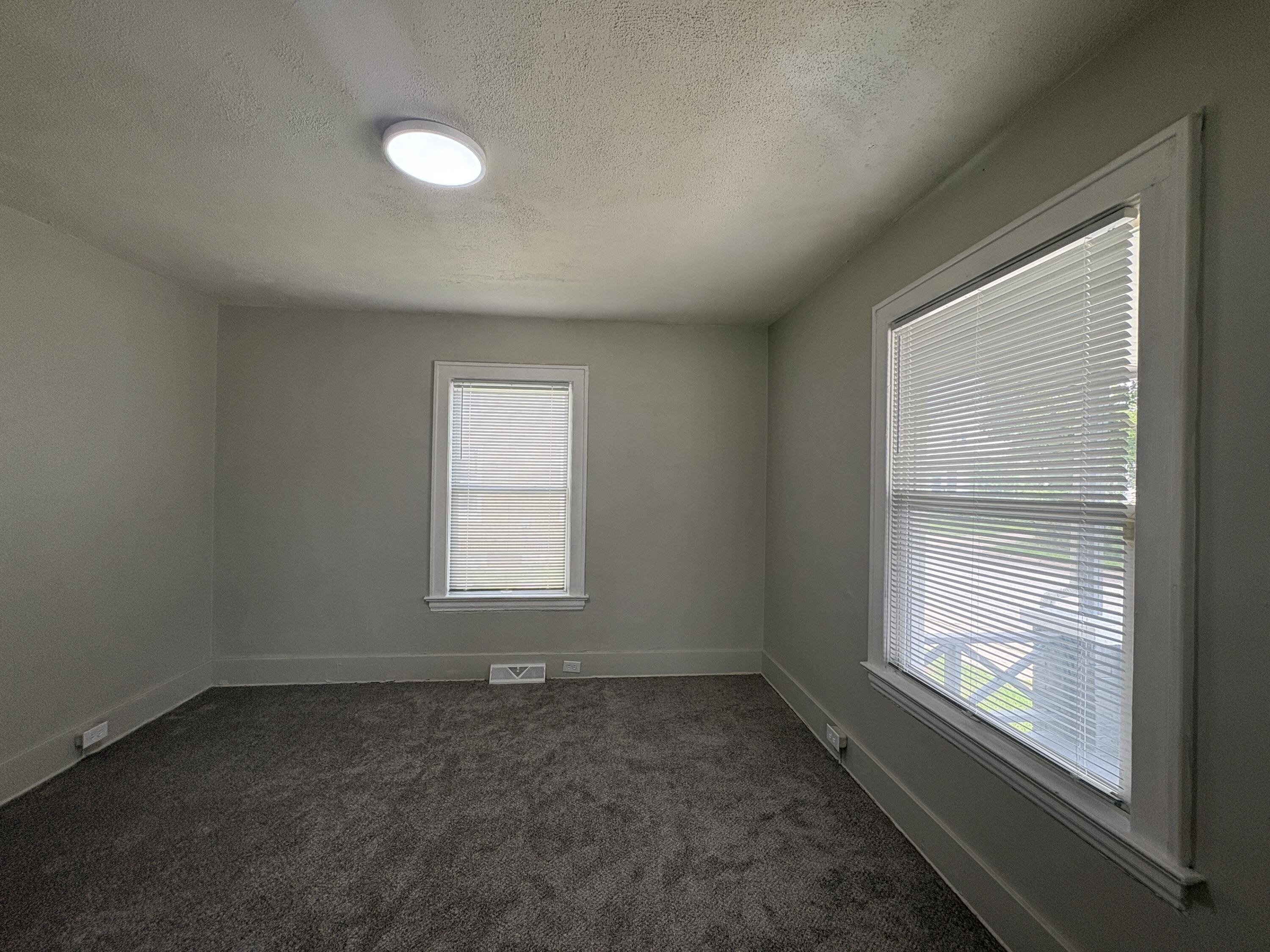 1025 Hamilton Avenue NW Grand Rapids MI 49504