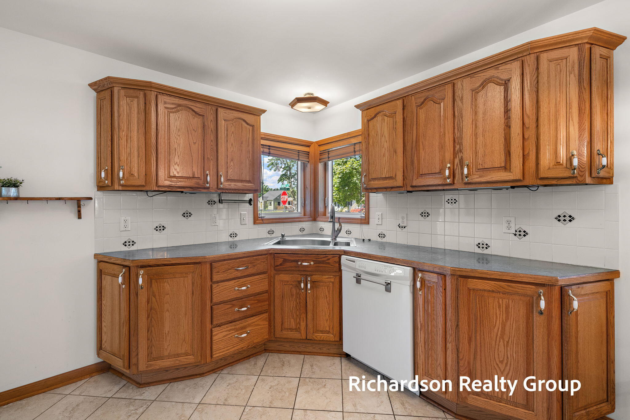 1702 Waverly Avenue Grand Haven MI 49417