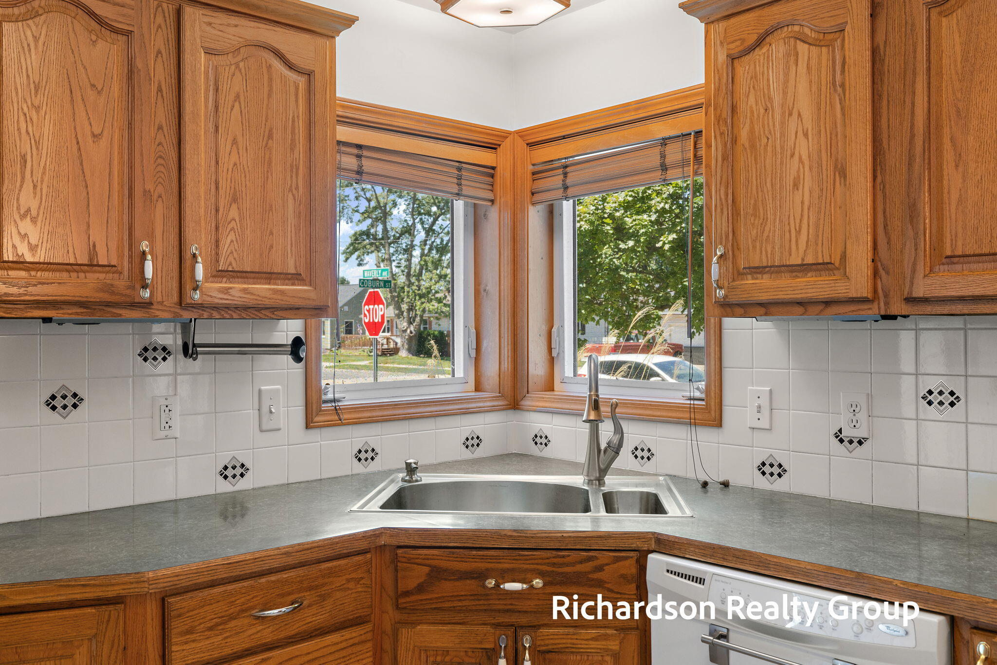 1702 Waverly Avenue Grand Haven MI 49417