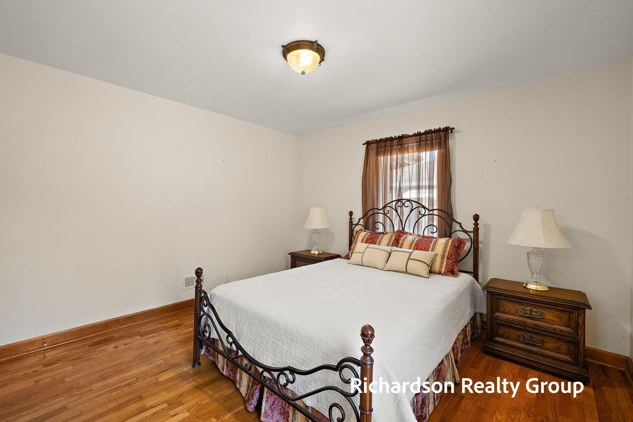 1702 Waverly Avenue Grand Haven MI 49417