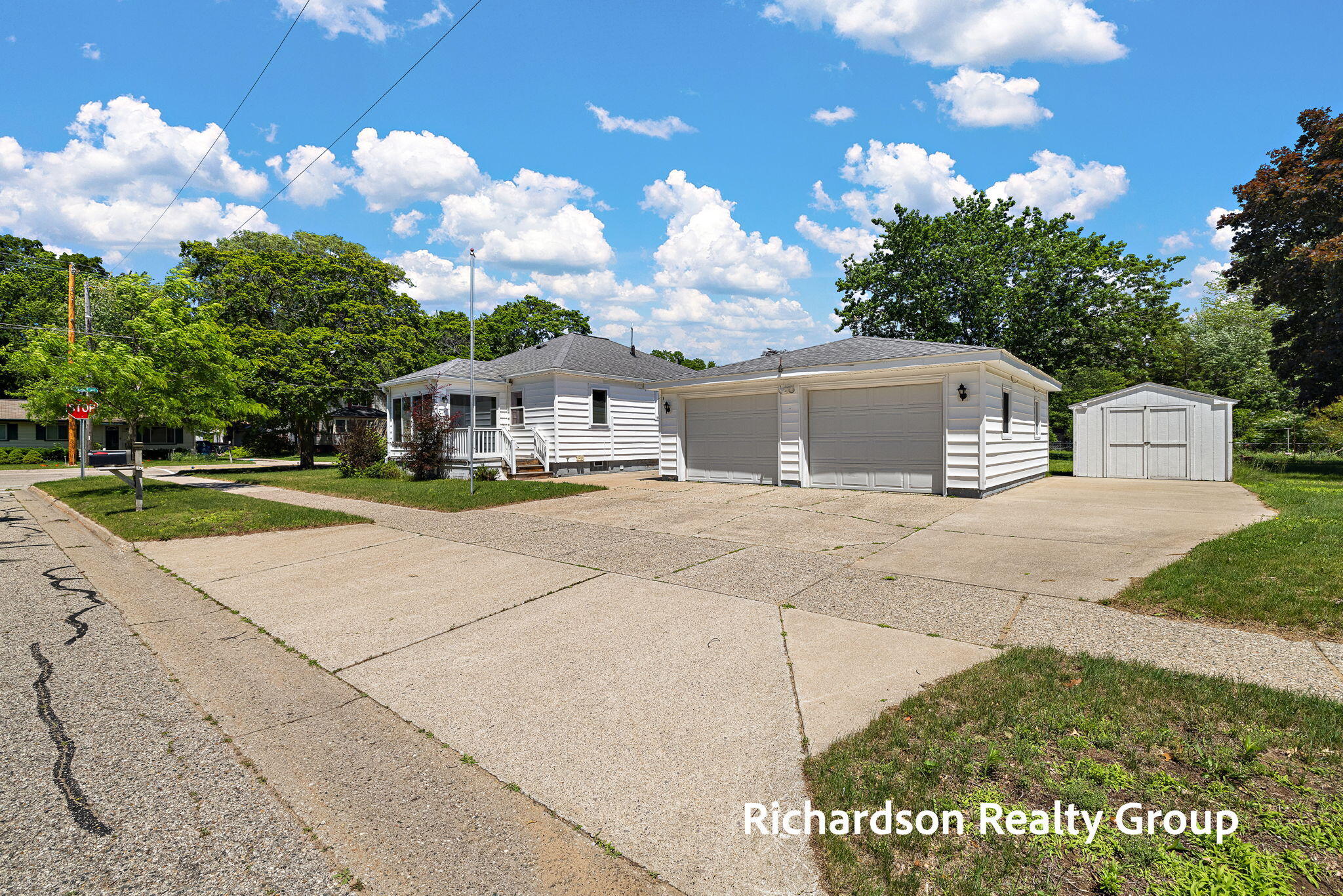 1702 Waverly Avenue Grand Haven MI 49417