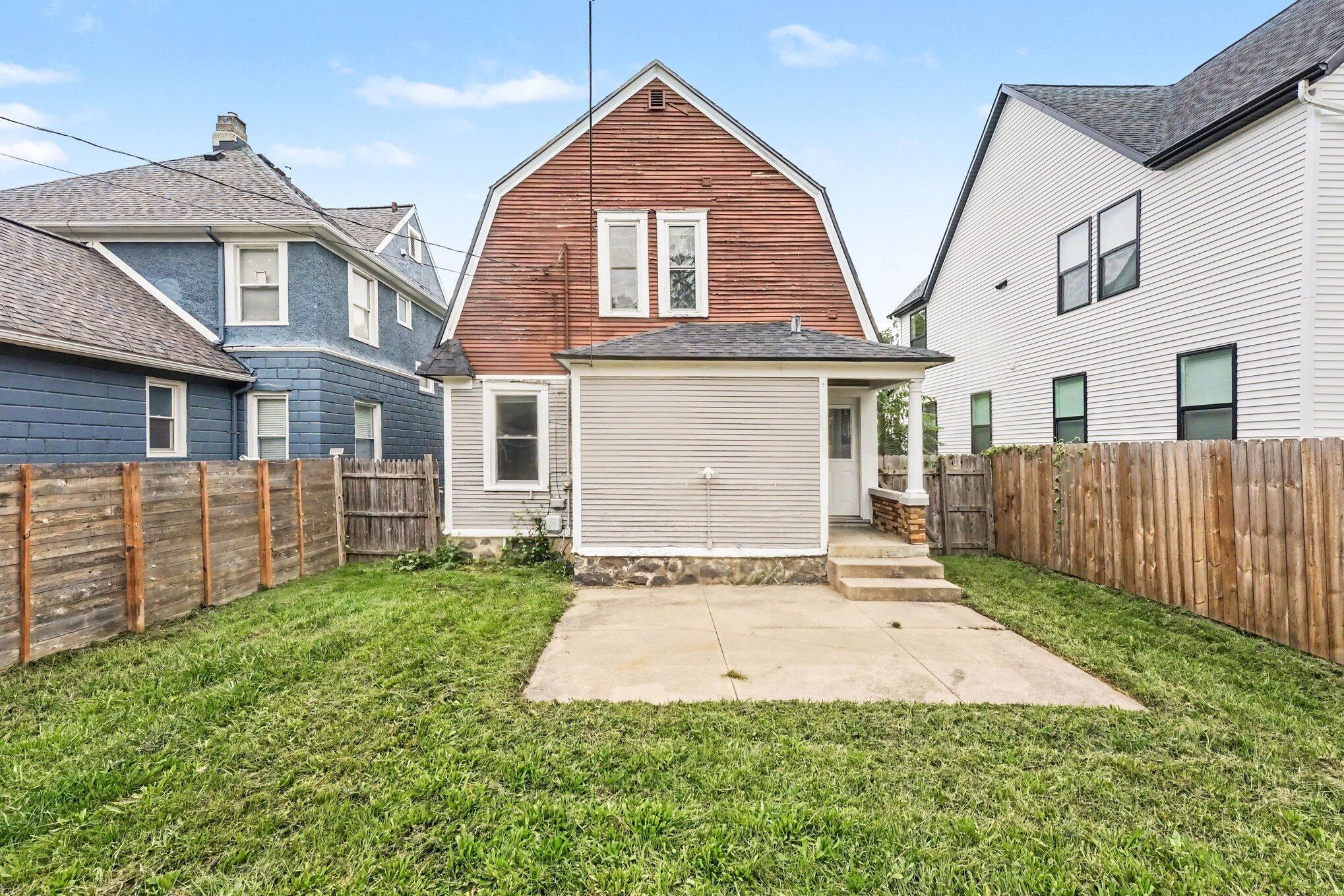 1416 Sigsbee Street SE Grand Rapids MI 49506