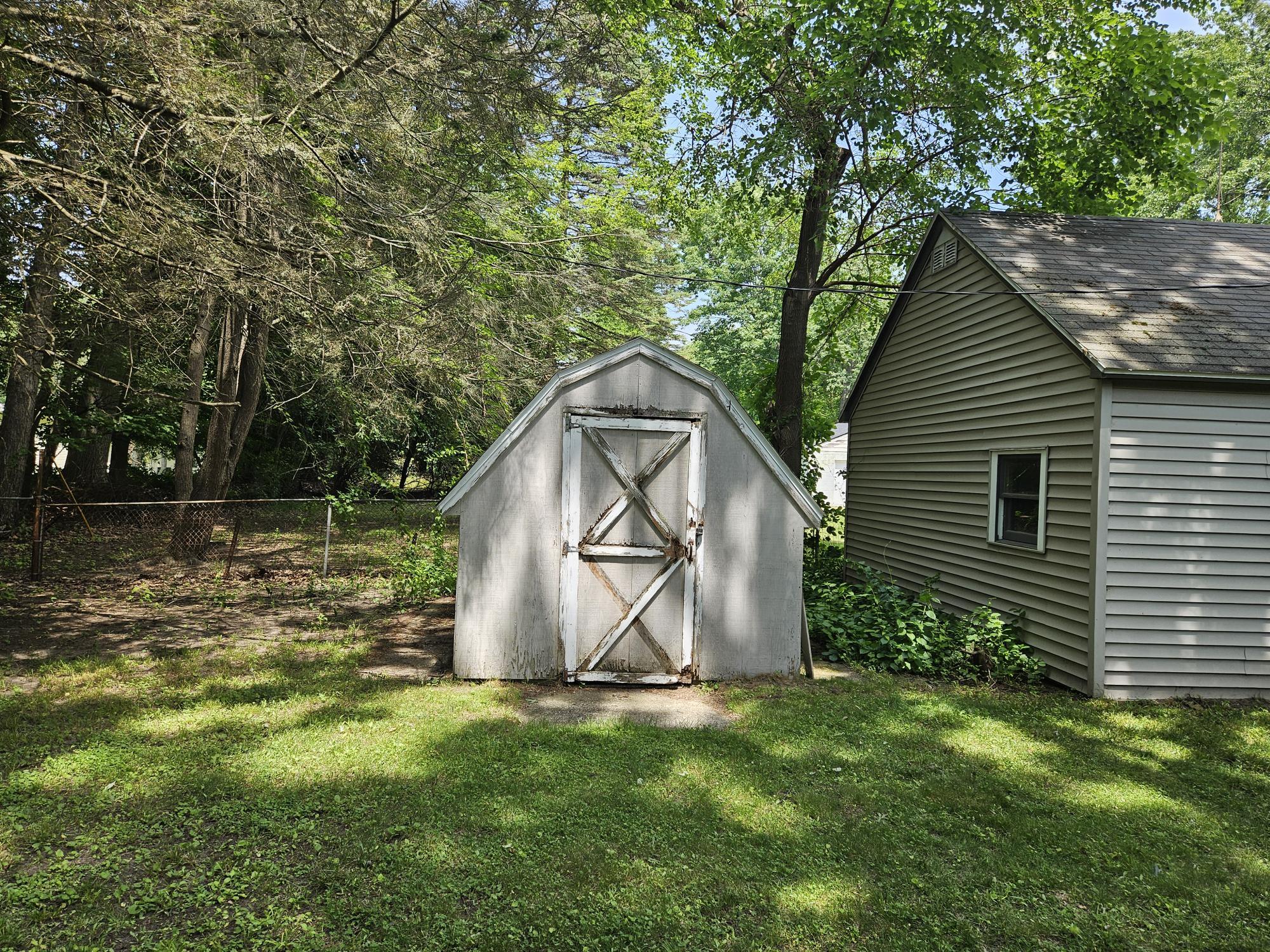 533 Seminole Road Muskegon MI 49444