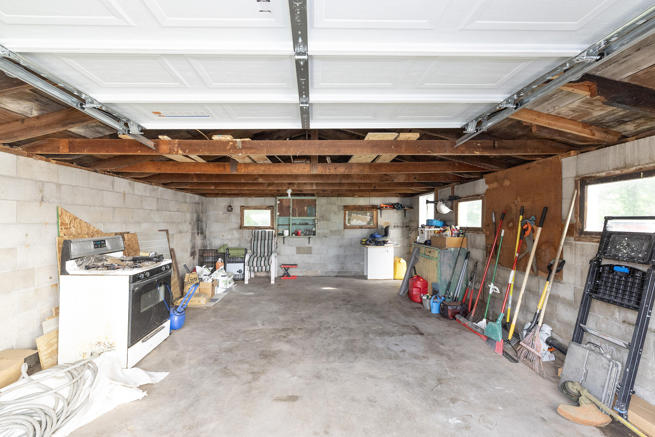 123 Hilltop Lane Cassopolis MI 49031