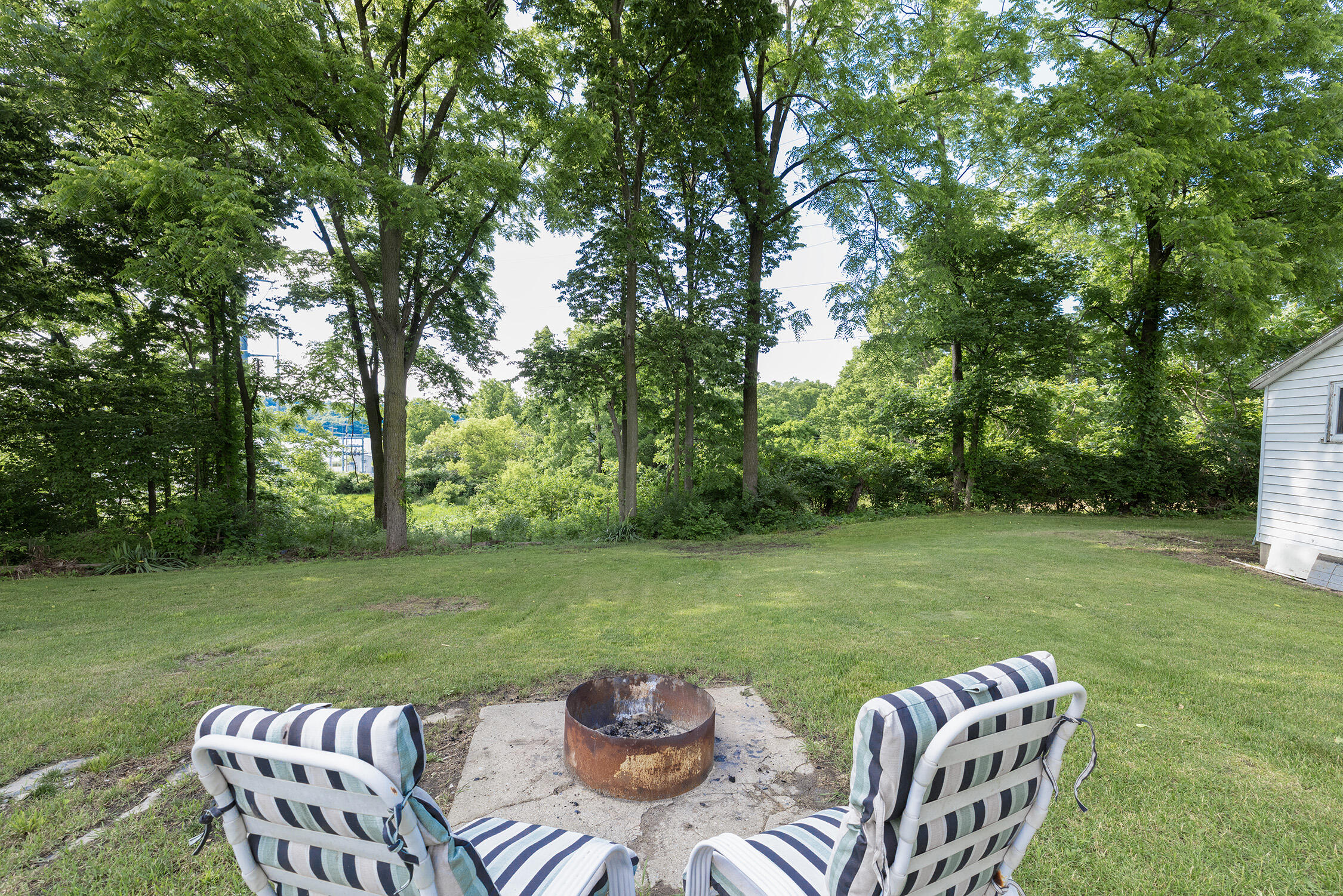 123 Hilltop Lane Cassopolis MI 49031