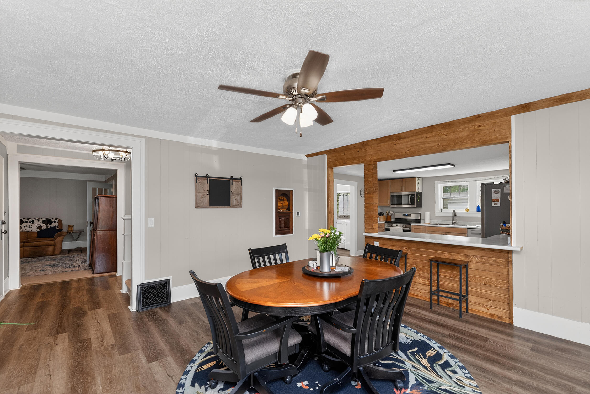 123 Hilltop Lane Cassopolis MI 49031