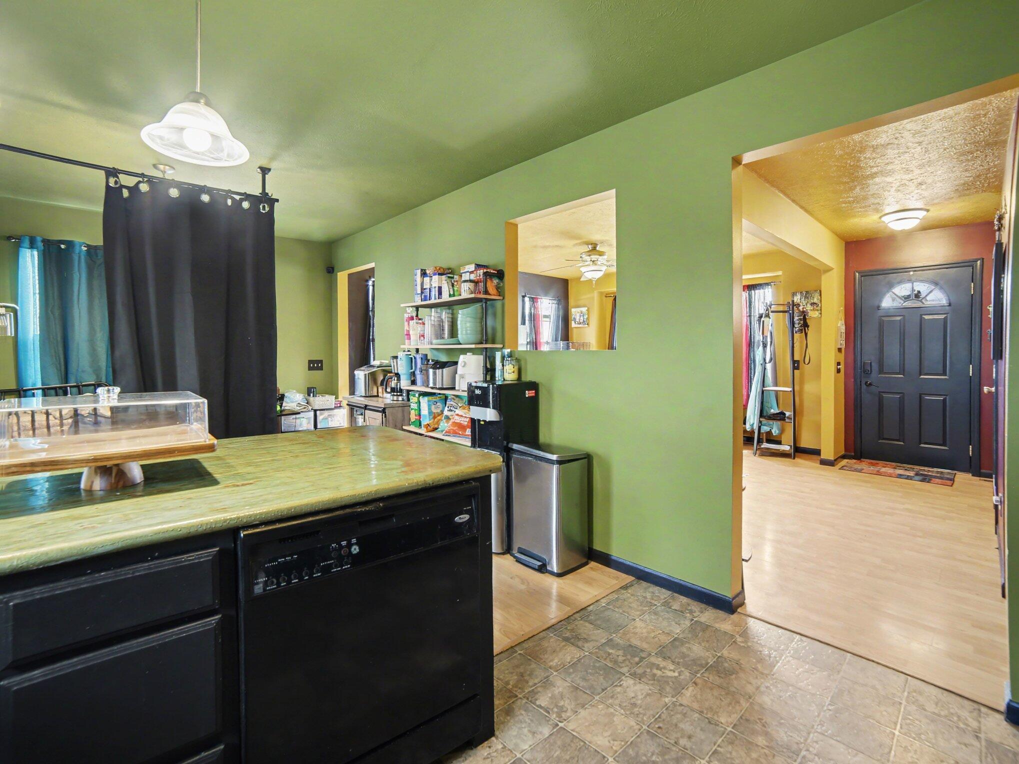 280 Iona Avenue Muskegon MI 49442