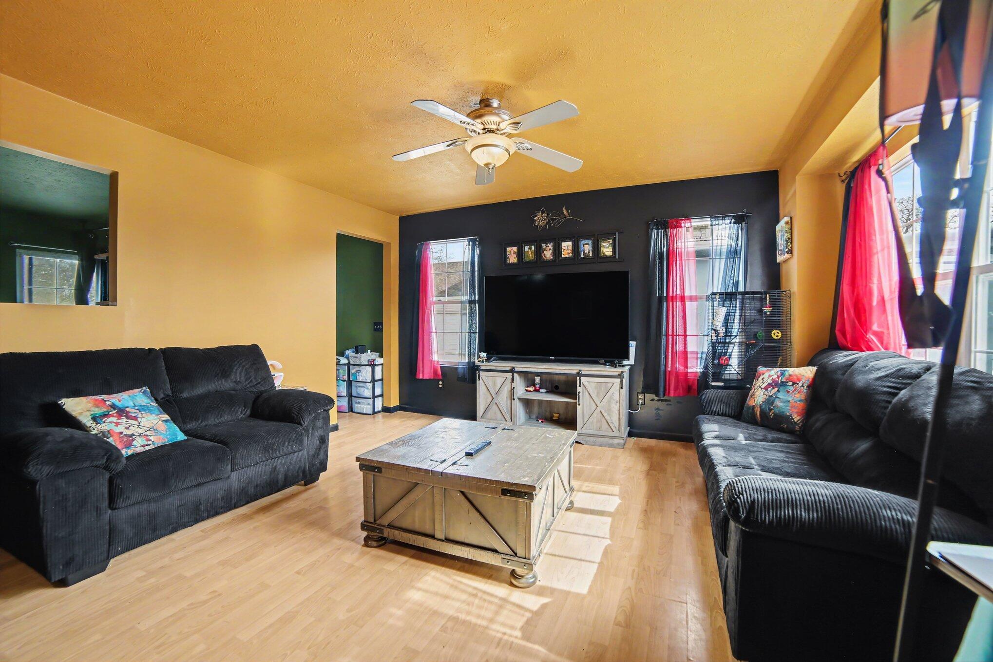 280 Iona Avenue Muskegon MI 49442