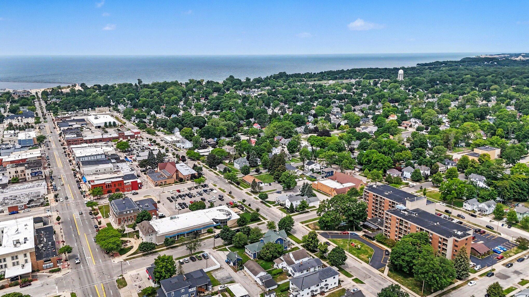 302 E Court Street Ludington MI 49431