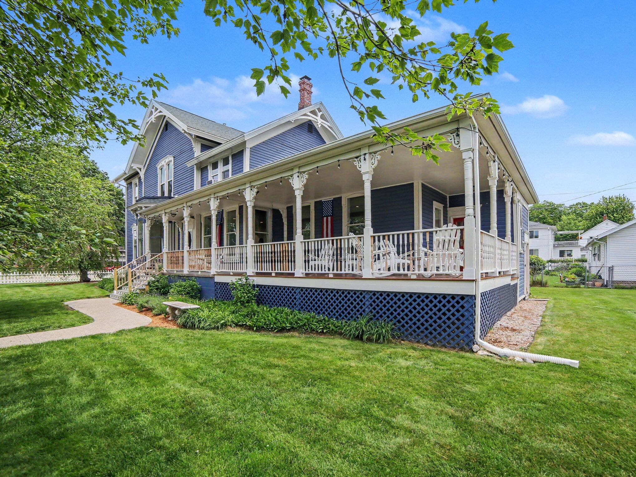 302 E Court Street Ludington MI 49431