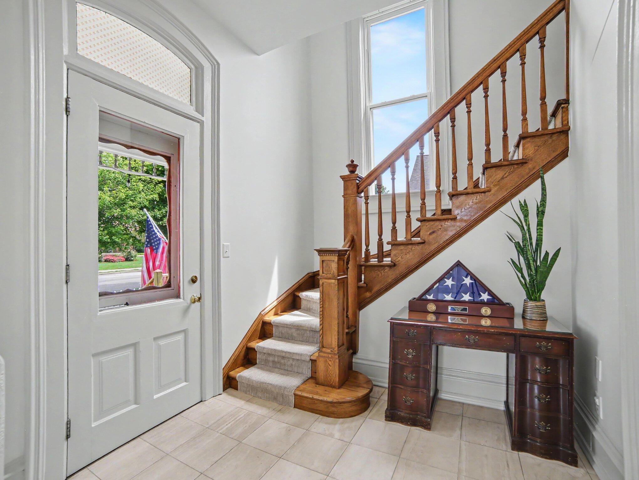 302 E Court Street Ludington MI 49431