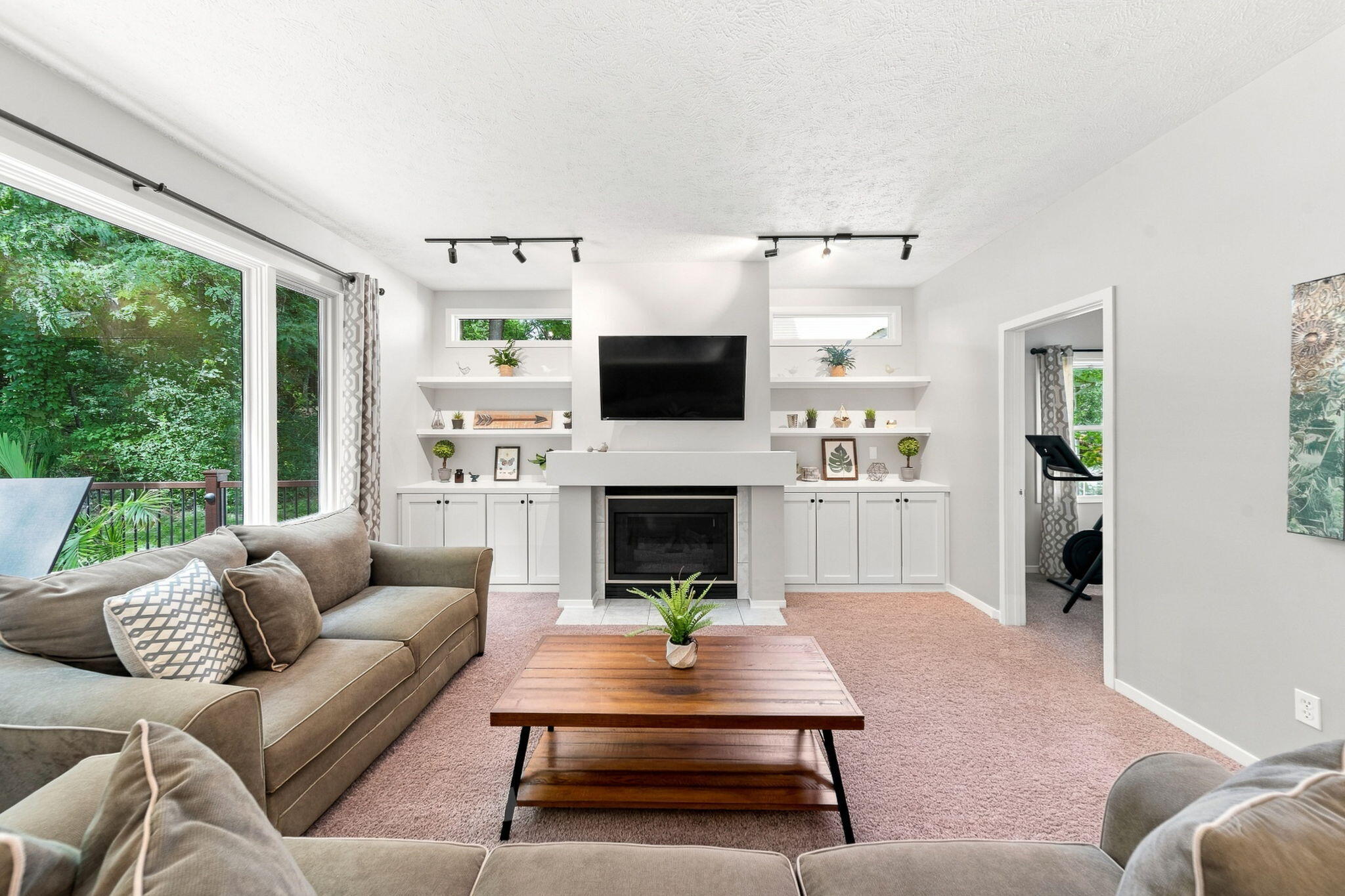 6274 Miramonte Drive NE Rockford MI 49341