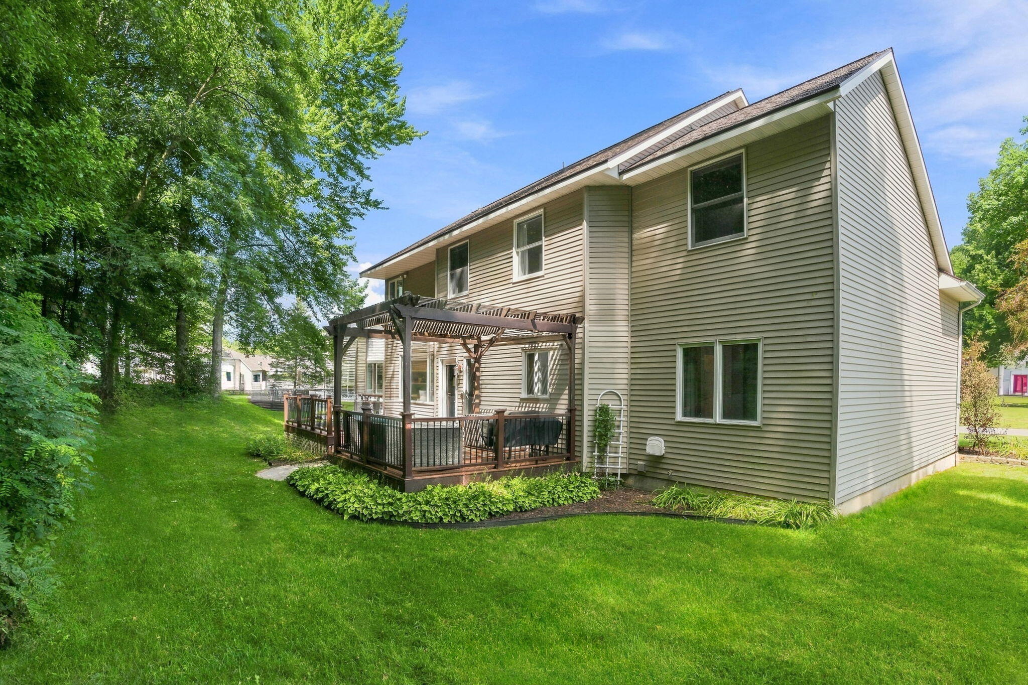 6274 Miramonte Drive NE Rockford MI 49341