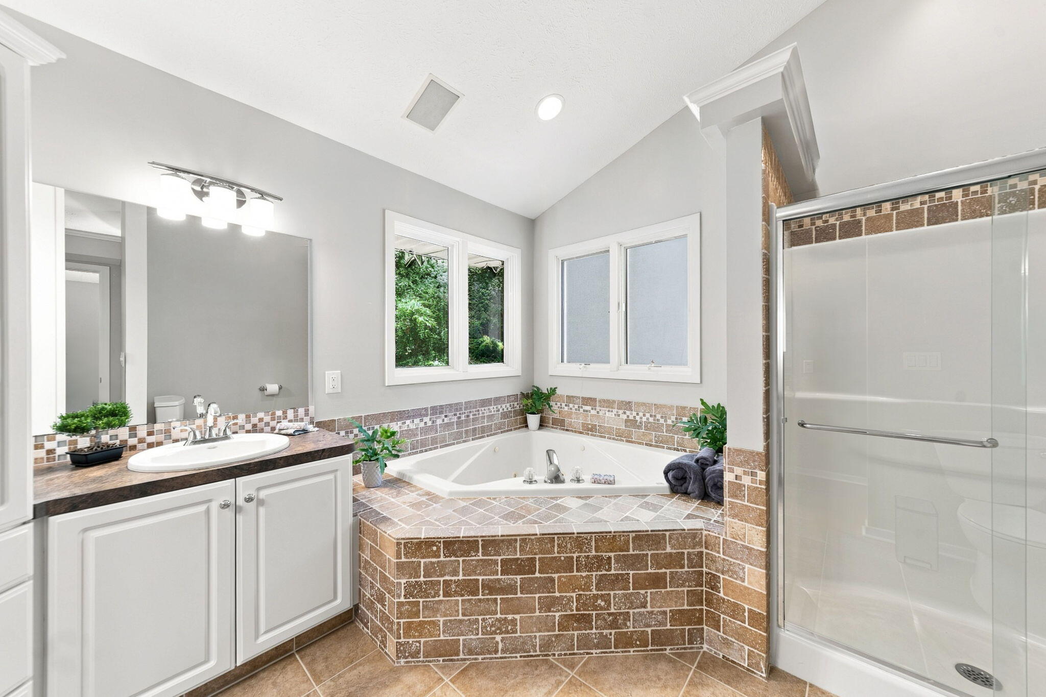6274 Miramonte Drive NE Rockford MI 49341