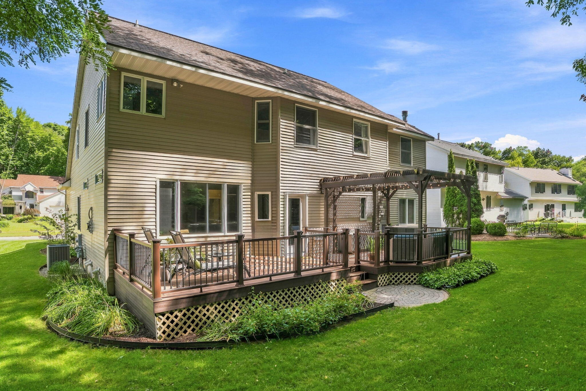 6274 Miramonte Drive NE Rockford MI 49341