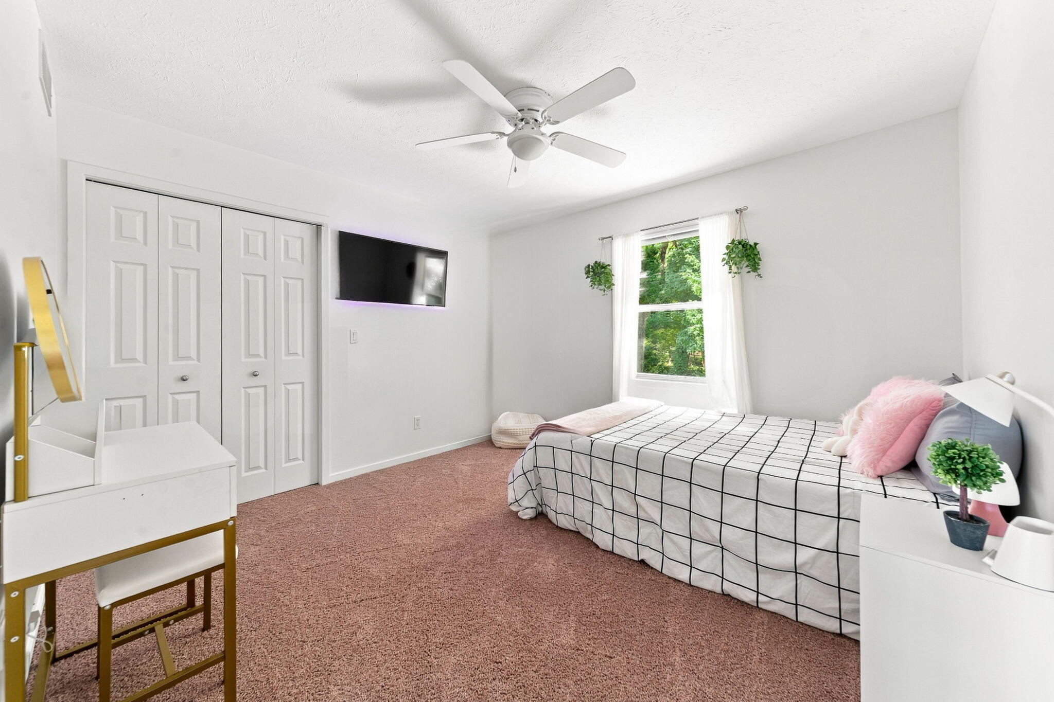 6274 Miramonte Drive NE Rockford MI 49341