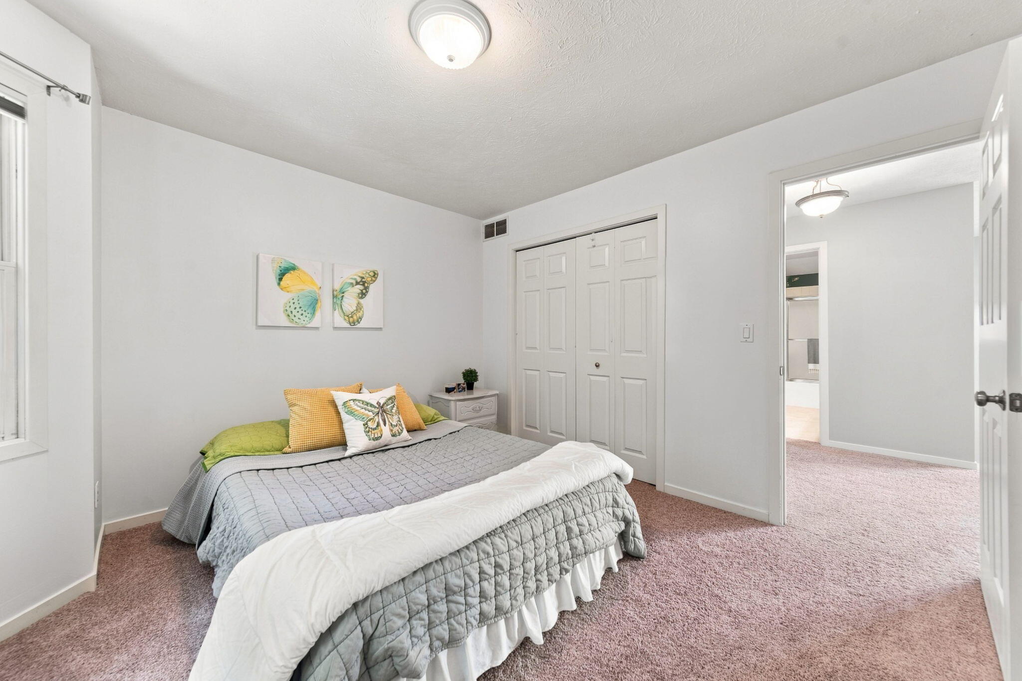 6274 Miramonte Drive NE Rockford MI 49341