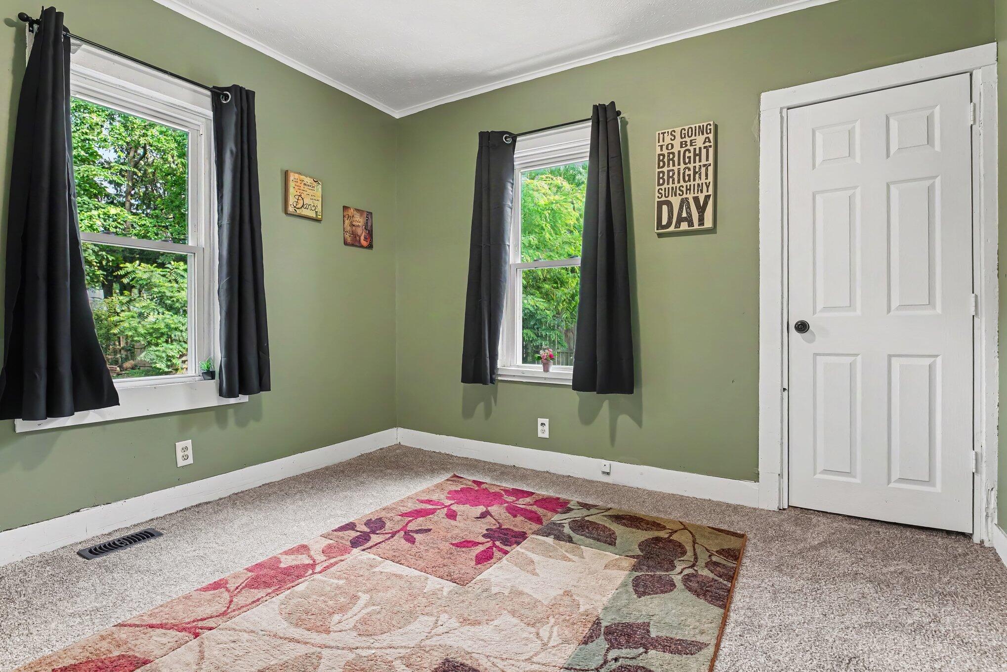 212 S Lowe Street Dowagiac MI 49047