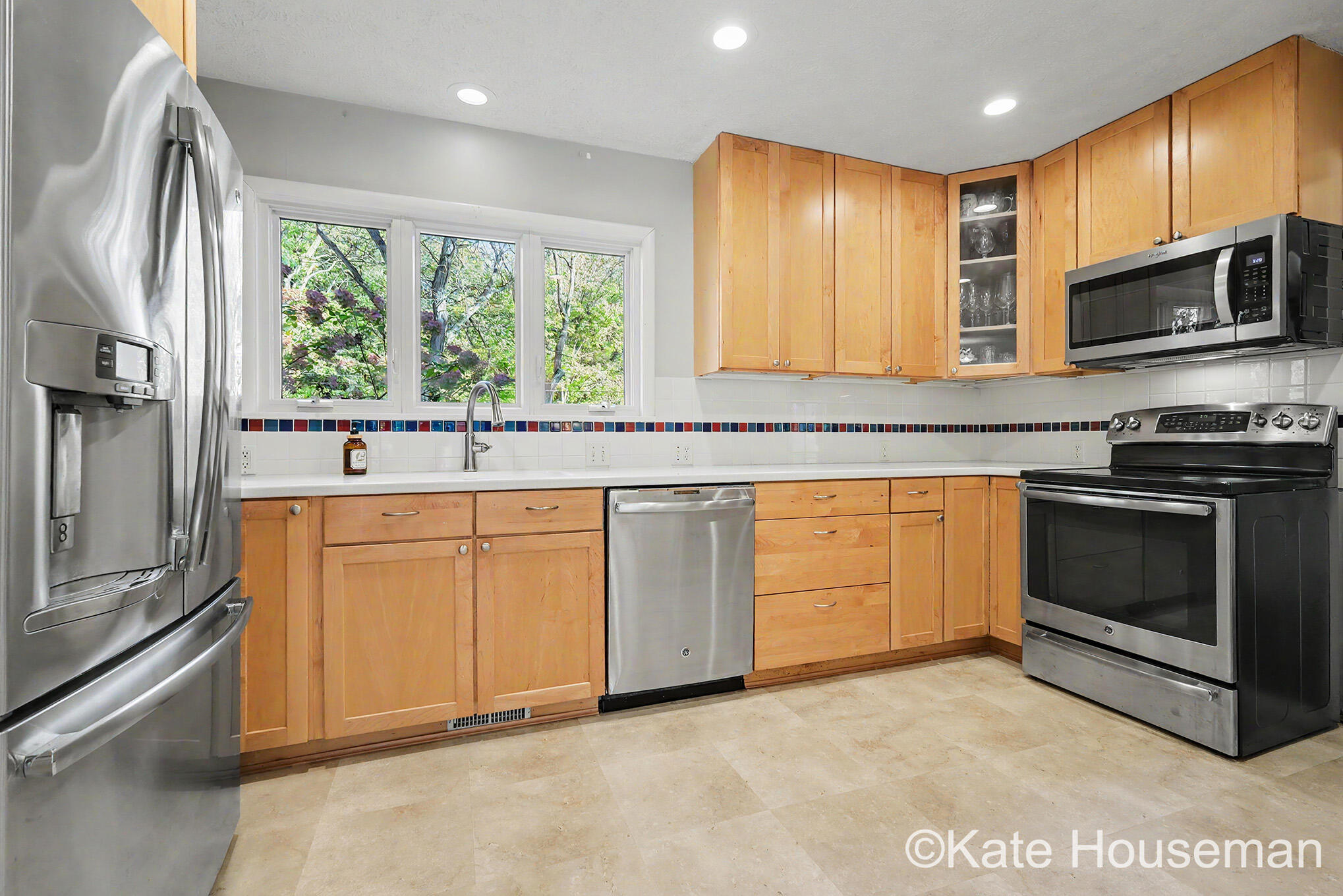 2121 East Shiawassee Drive SE Grand Rapids MI 49506