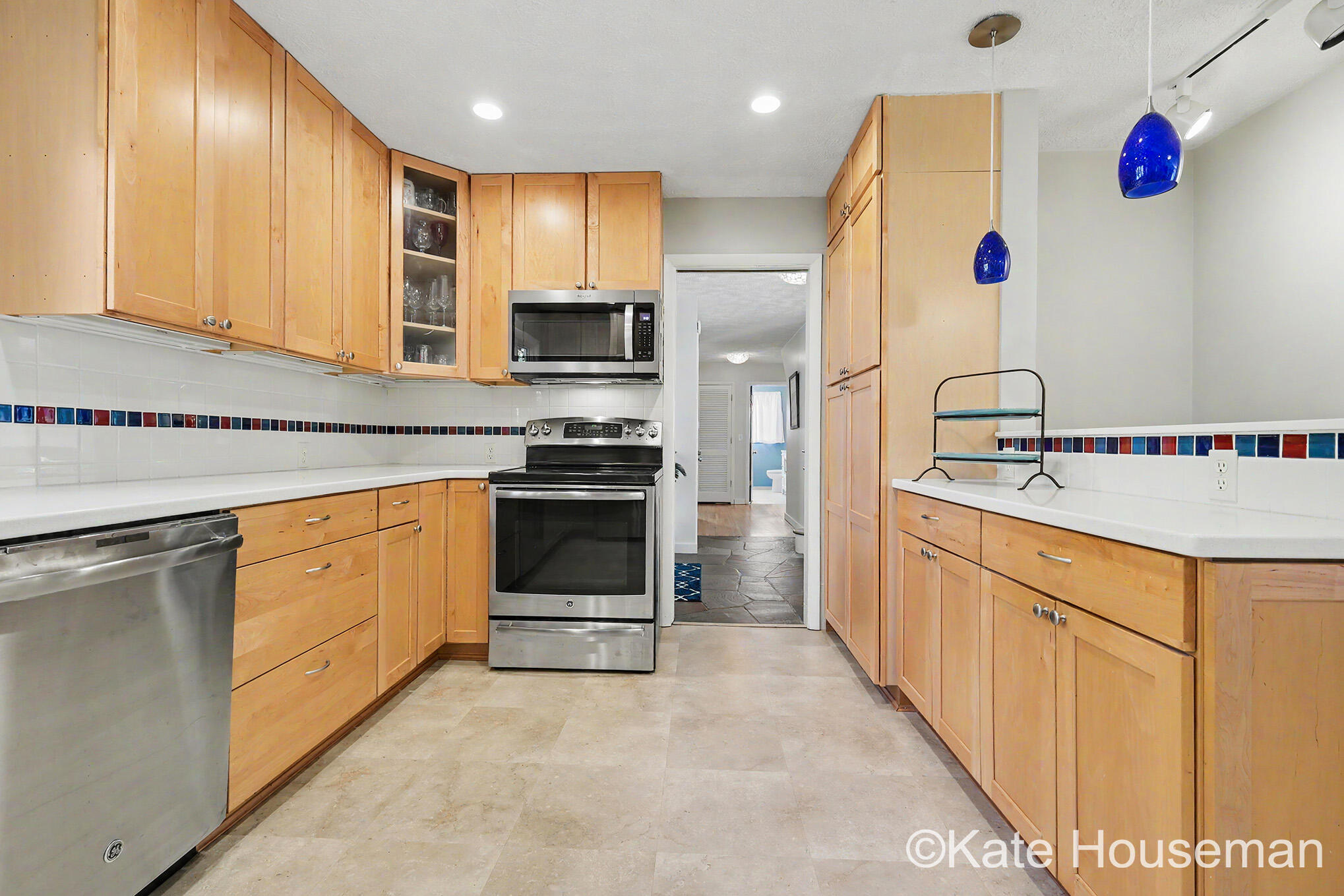 2121 East Shiawassee Drive SE Grand Rapids MI 49506