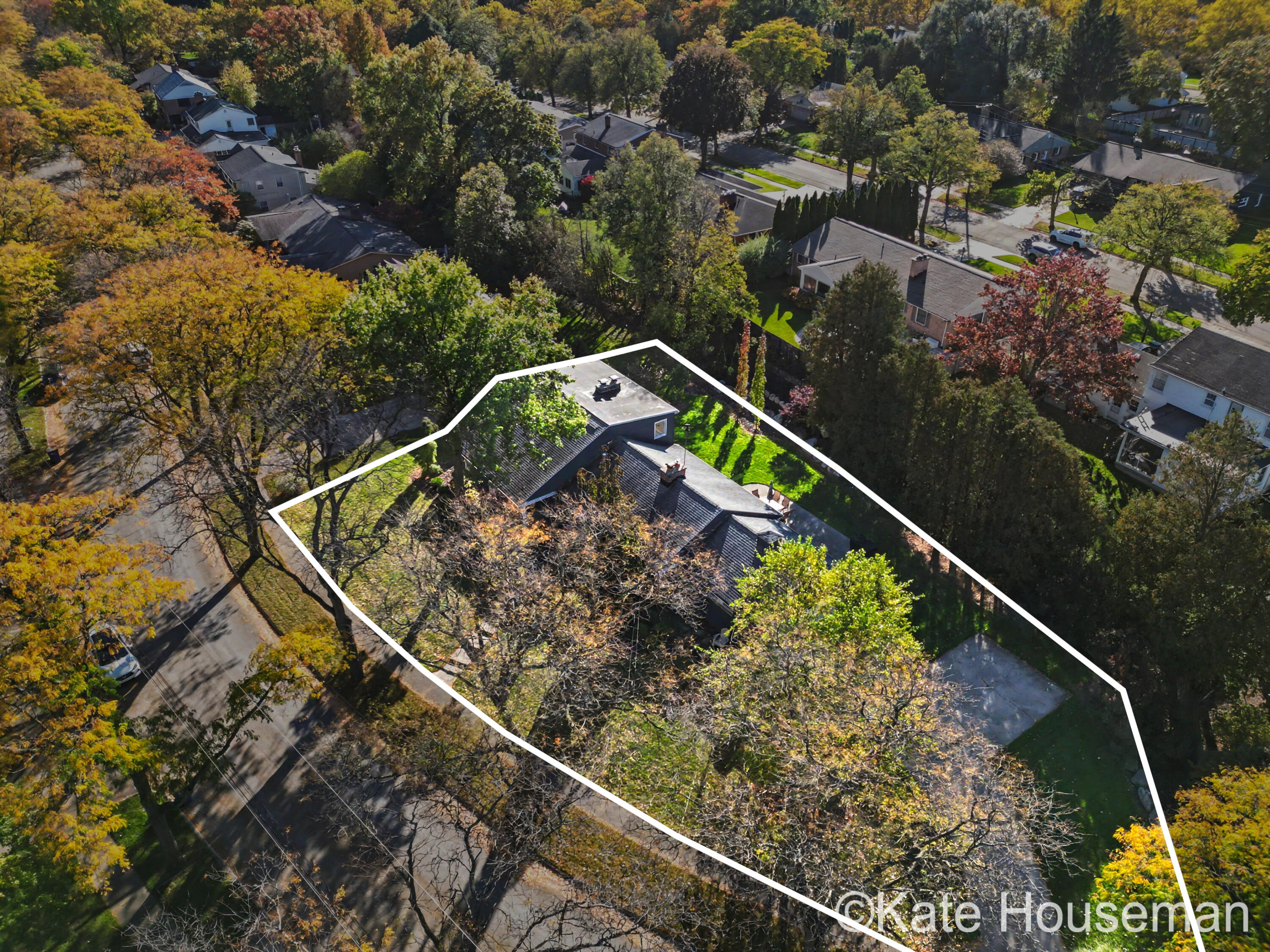 2121 East Shiawassee Drive SE Grand Rapids MI 49506