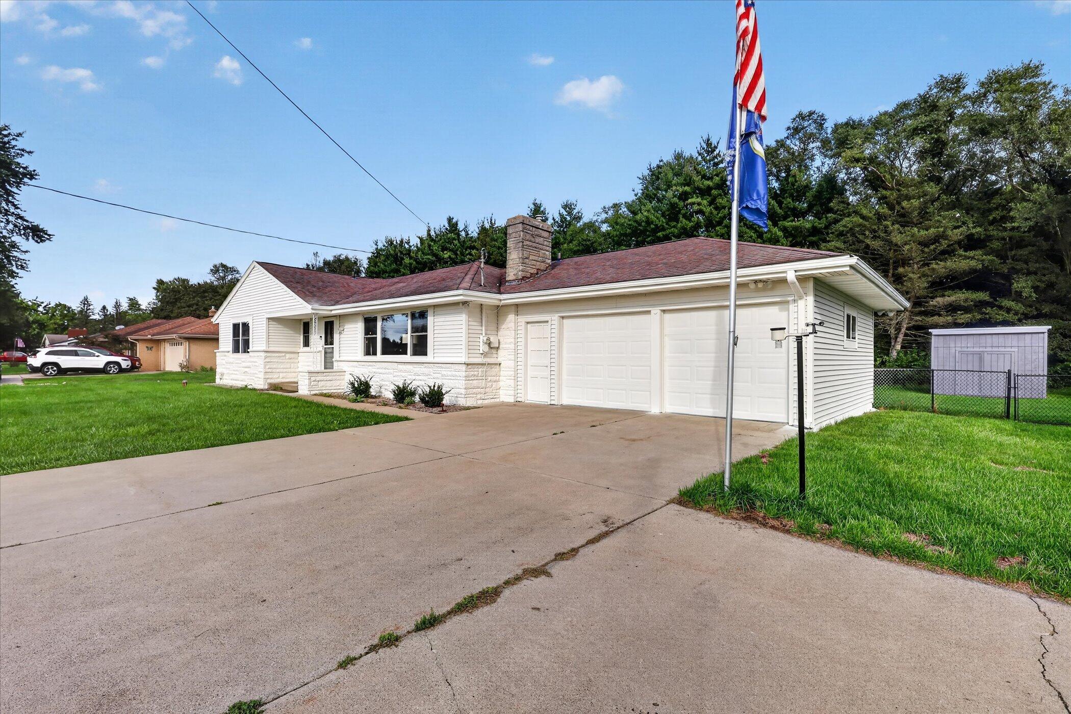 6896 N Riverview Drive Kalamazoo MI 49004