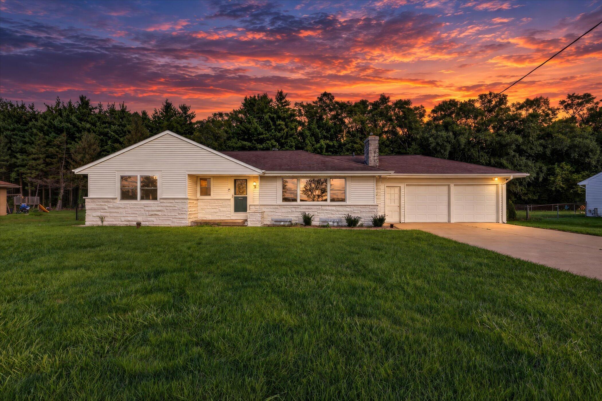 6896 N Riverview Drive Kalamazoo MI 49004