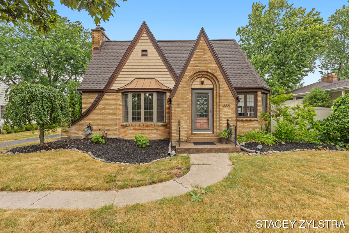 3331 Fulton Street E Grand Rapids MI 49546