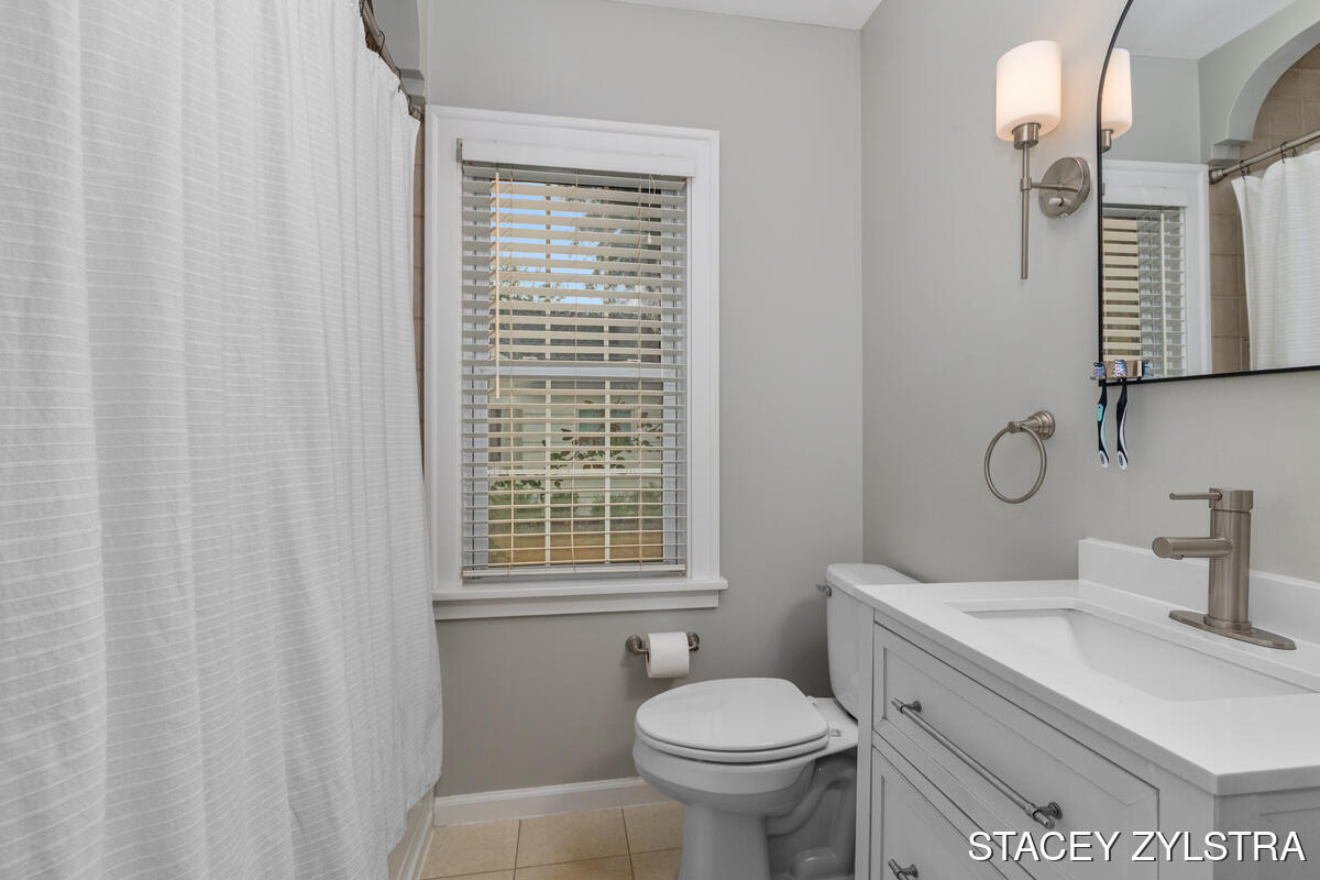 3331 Fulton Street E Grand Rapids MI 49546