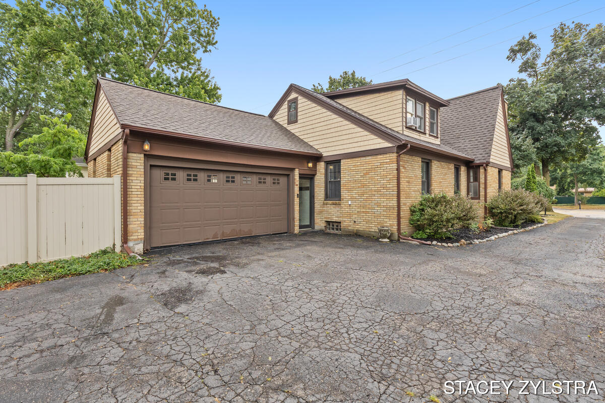 3331 Fulton Street E Grand Rapids MI 49546