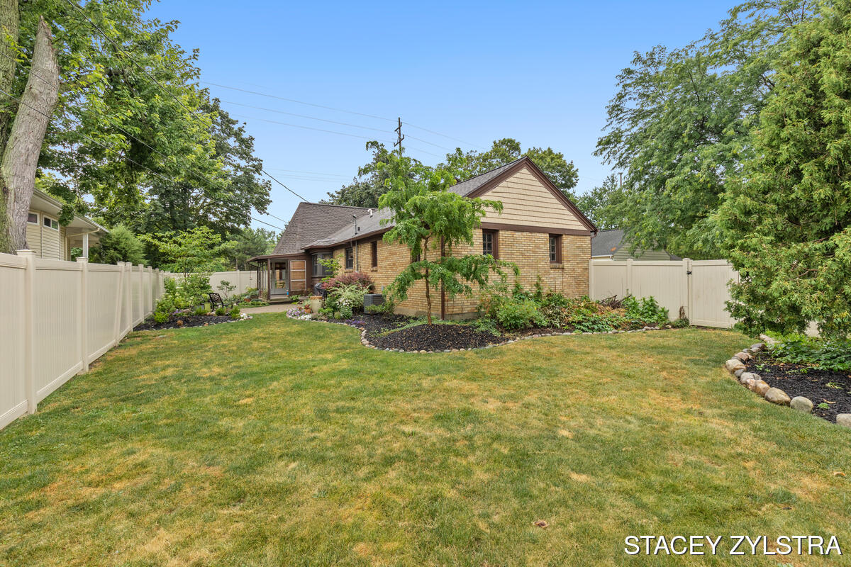 3331 Fulton Street E Grand Rapids MI 49546