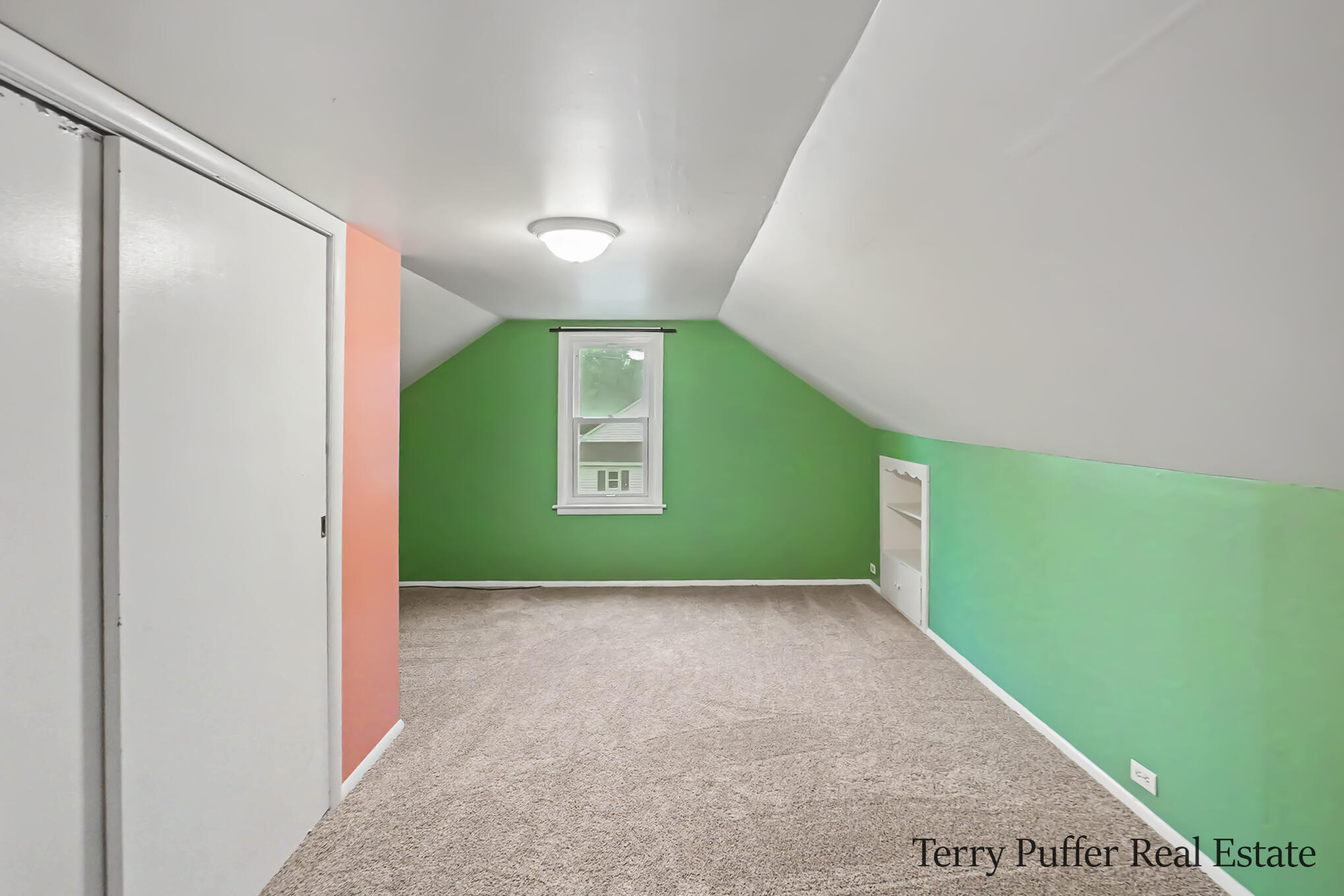 601 W 2nd Street Ludington MI 49431