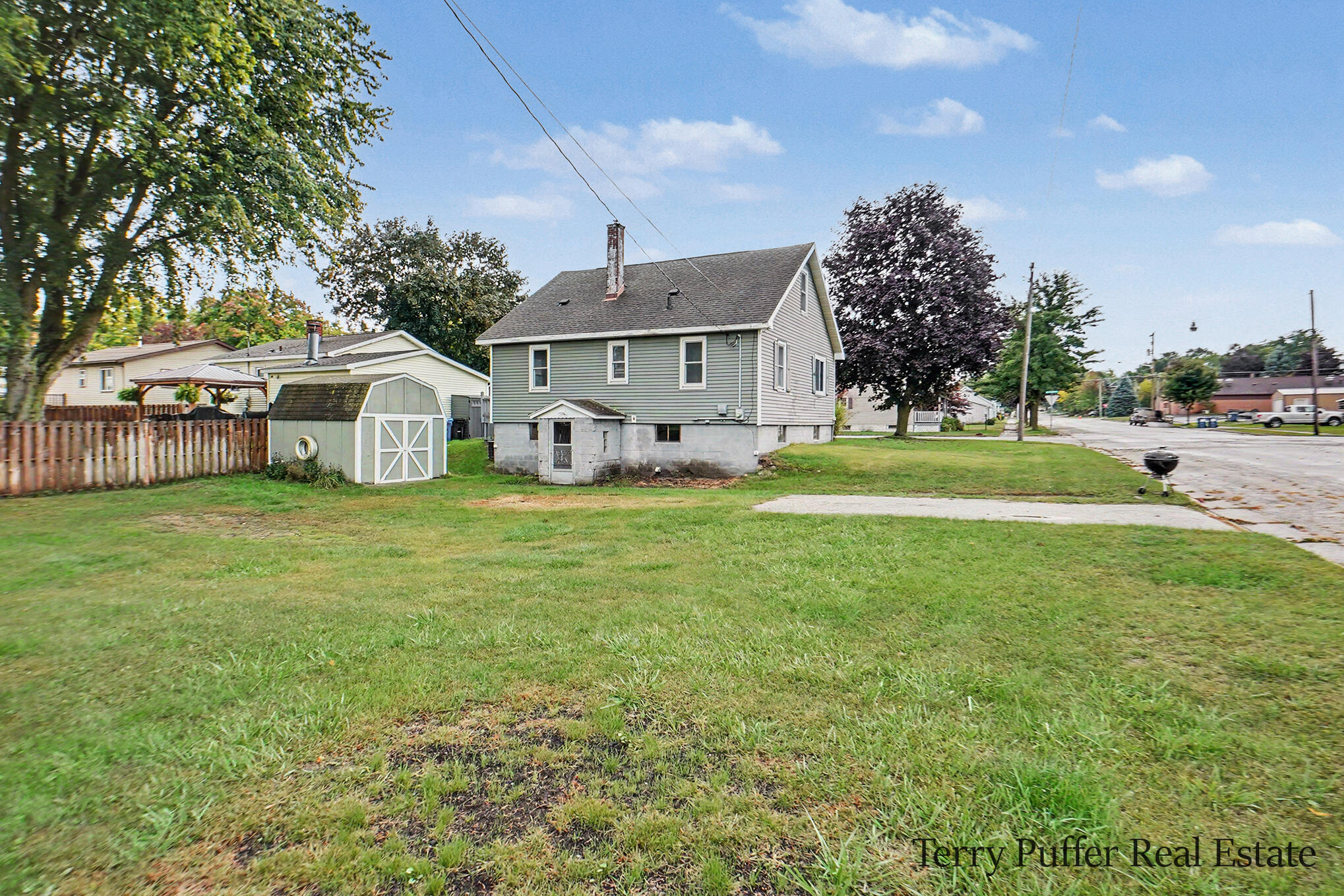 601 W 2nd Street Ludington MI 49431