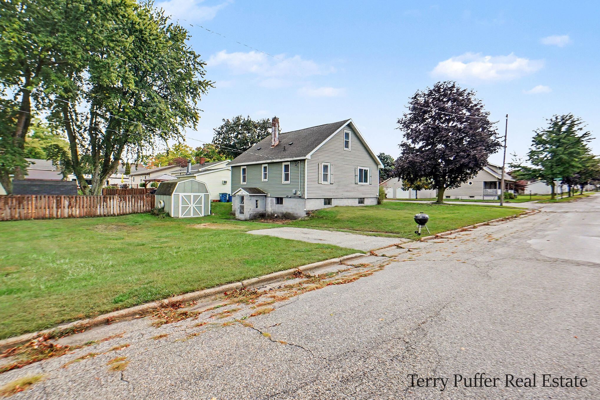 601 W 2nd Street Ludington MI 49431