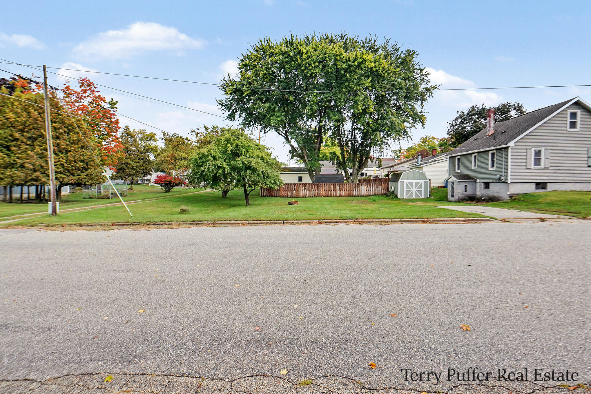 601 W 2nd Street Ludington MI 49431