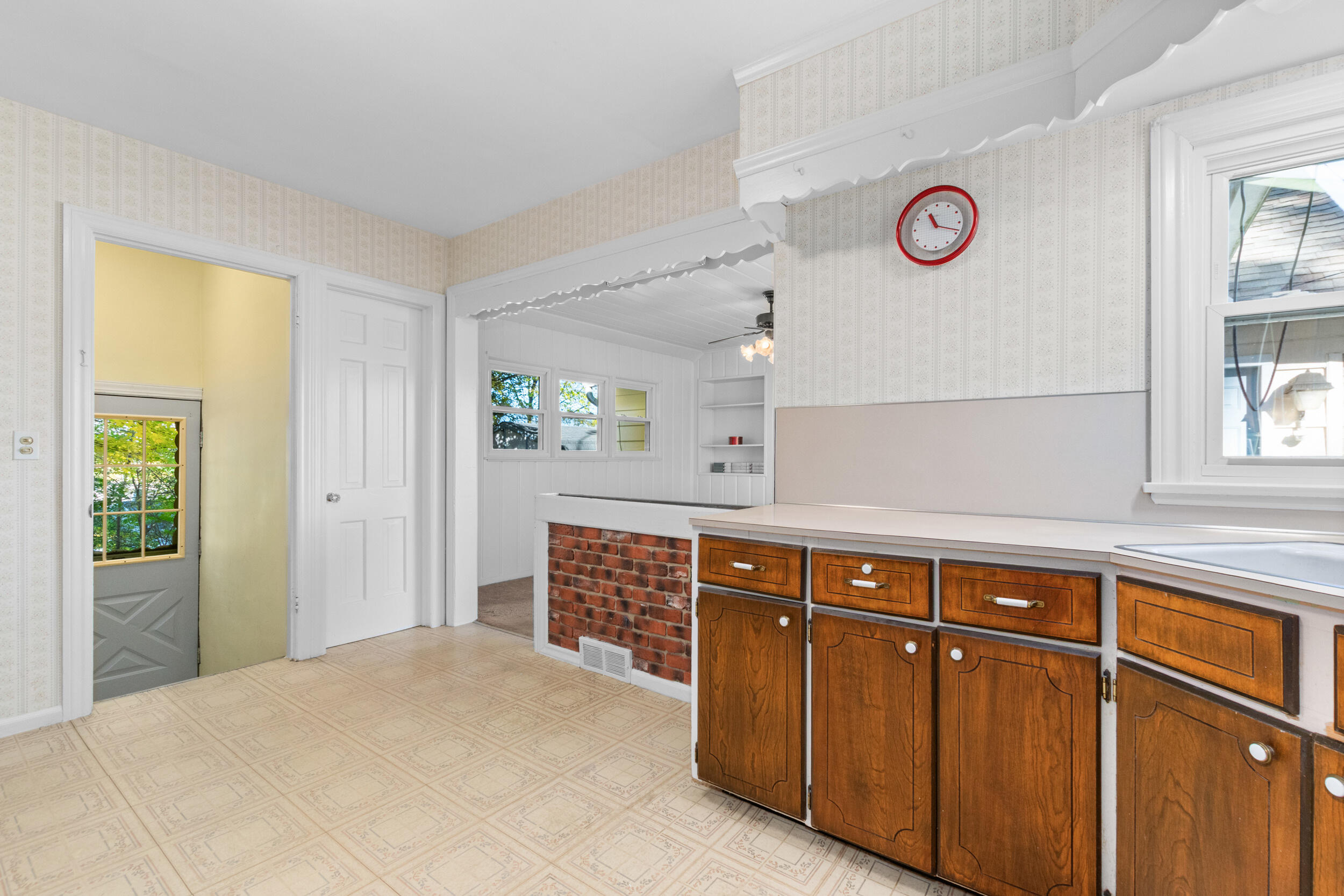 5715 Kalamazoo Avenue SE Grand Rapids MI 49508