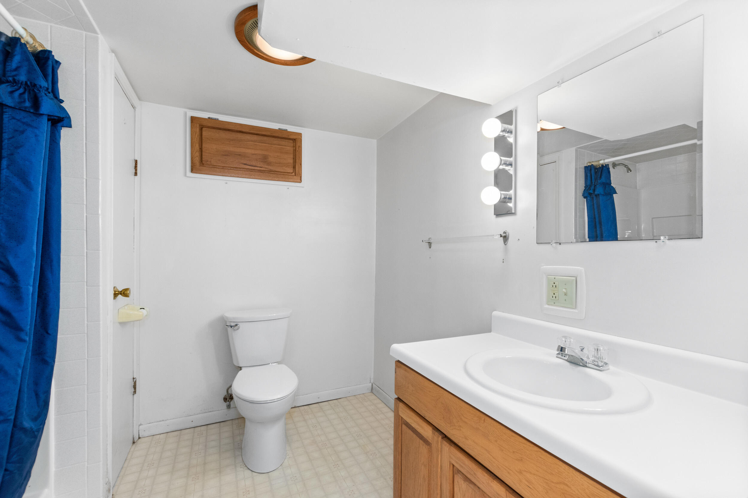 5715 Kalamazoo Avenue SE Grand Rapids MI 49508