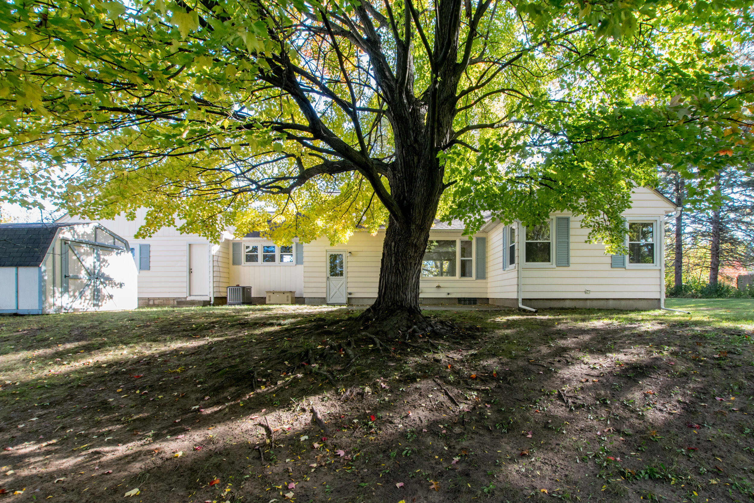 5715 Kalamazoo Avenue SE Grand Rapids MI 49508