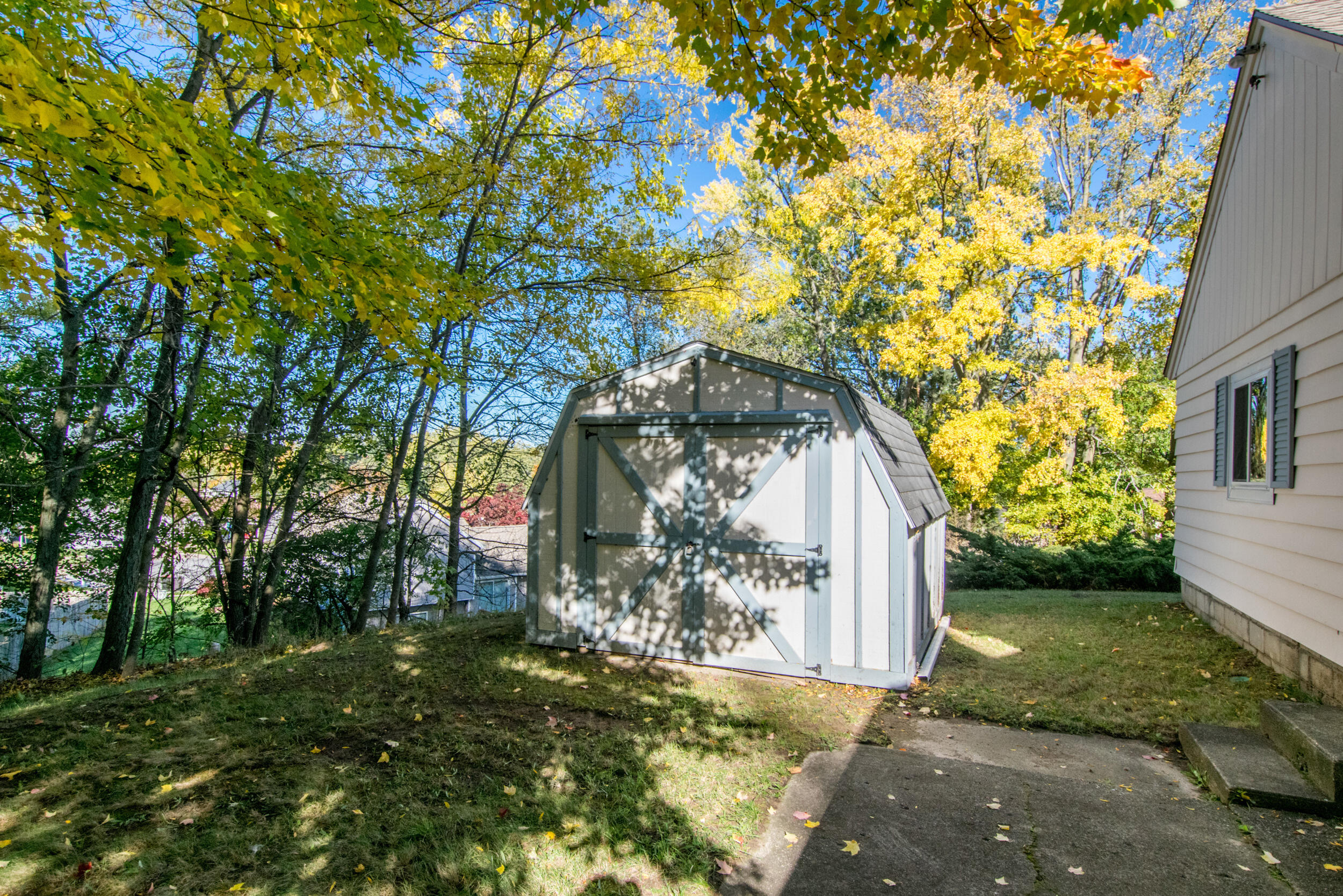 5715 Kalamazoo Avenue SE Grand Rapids MI 49508
