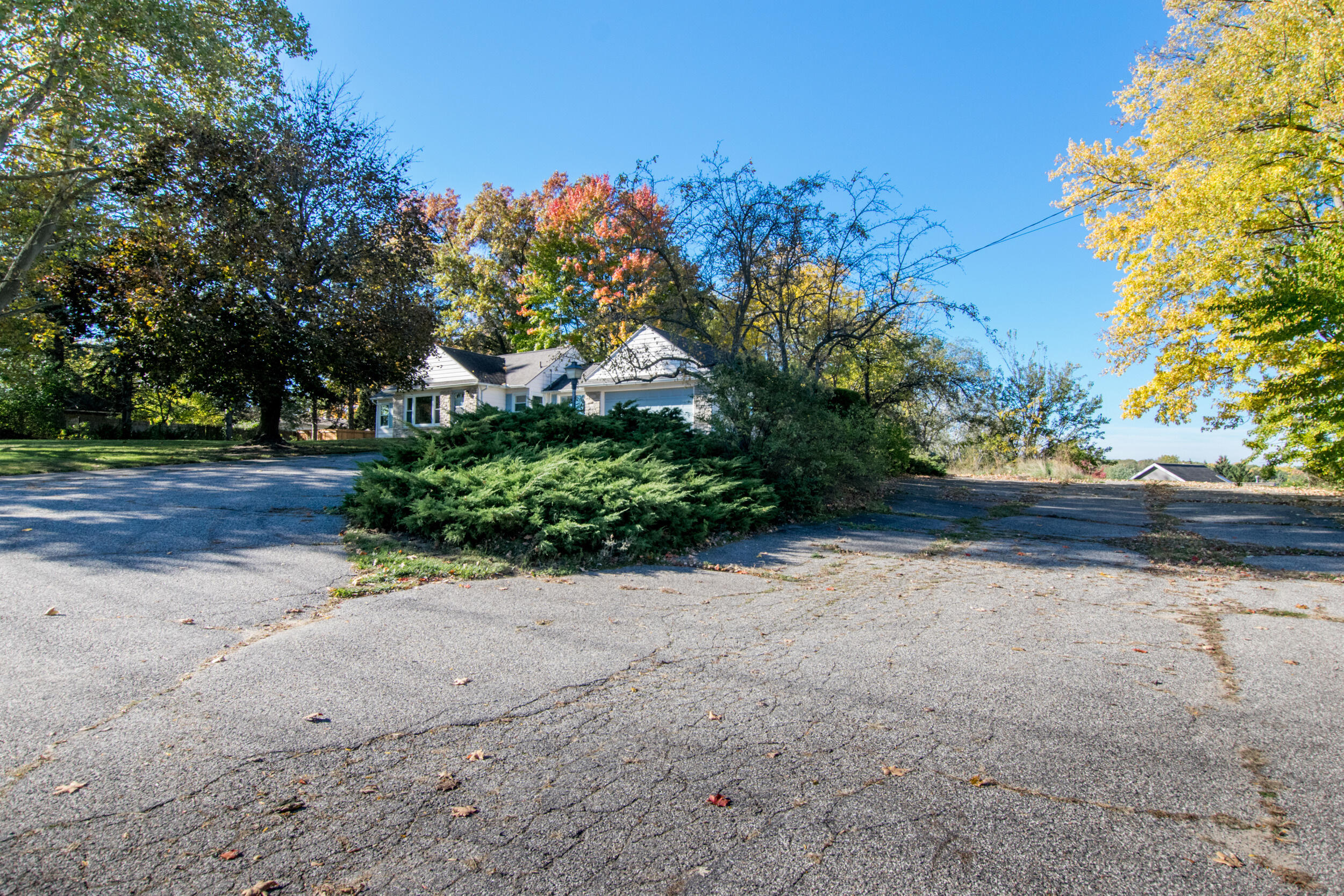 5715 Kalamazoo Avenue SE Grand Rapids MI 49508