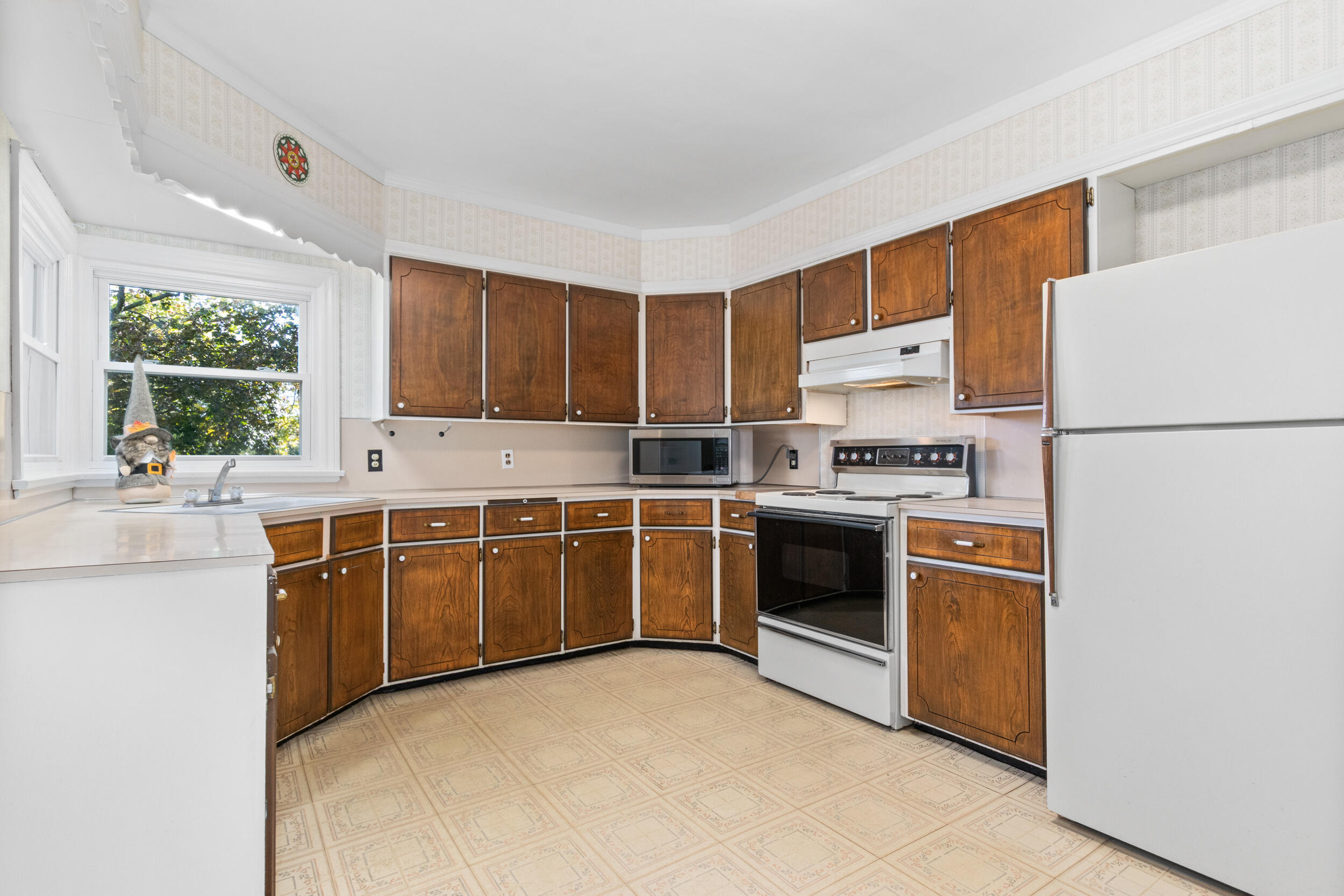 5715 Kalamazoo Avenue SE Grand Rapids MI 49508
