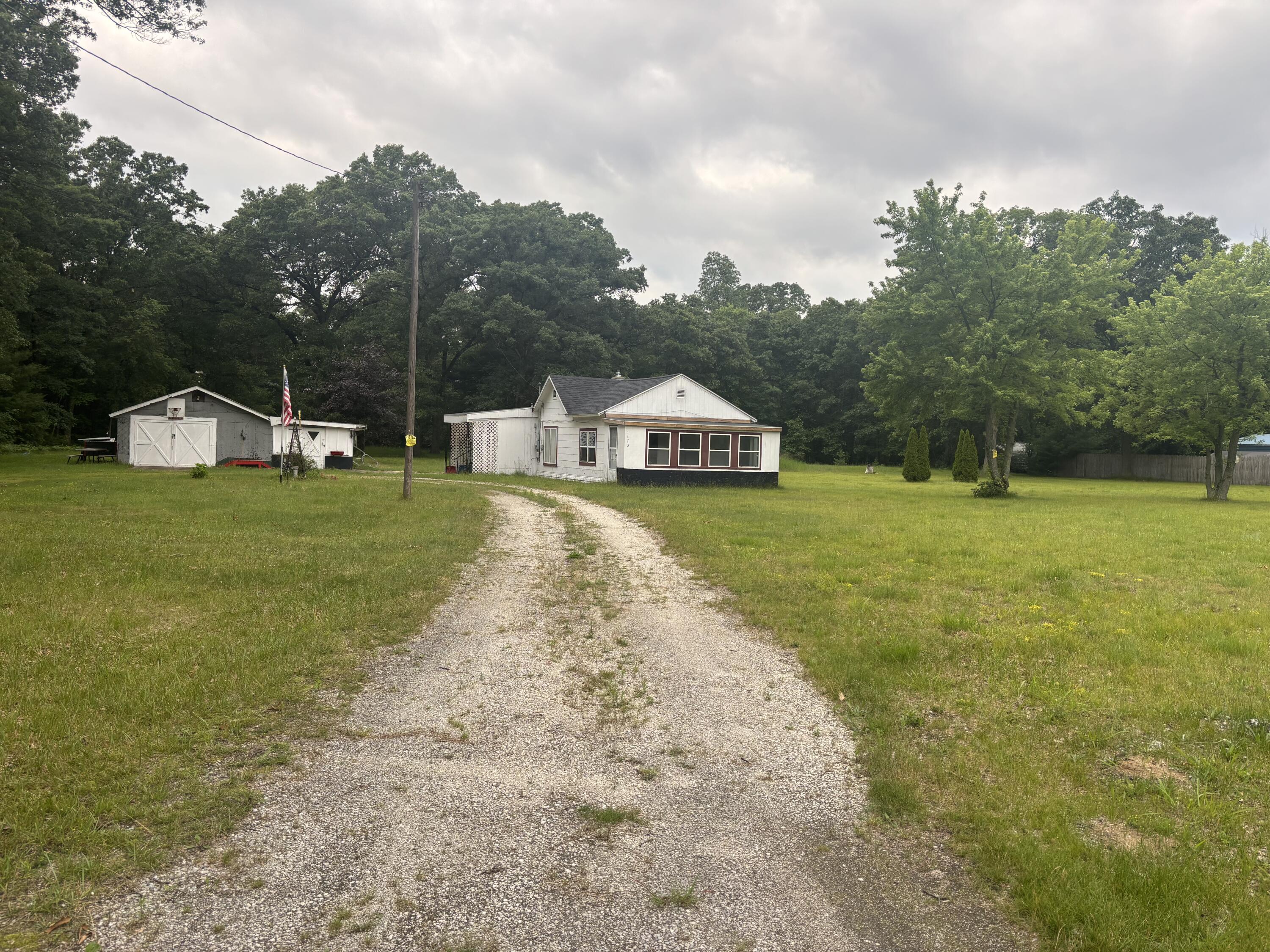 1473 Chatterson Road Muskegon MI 49442